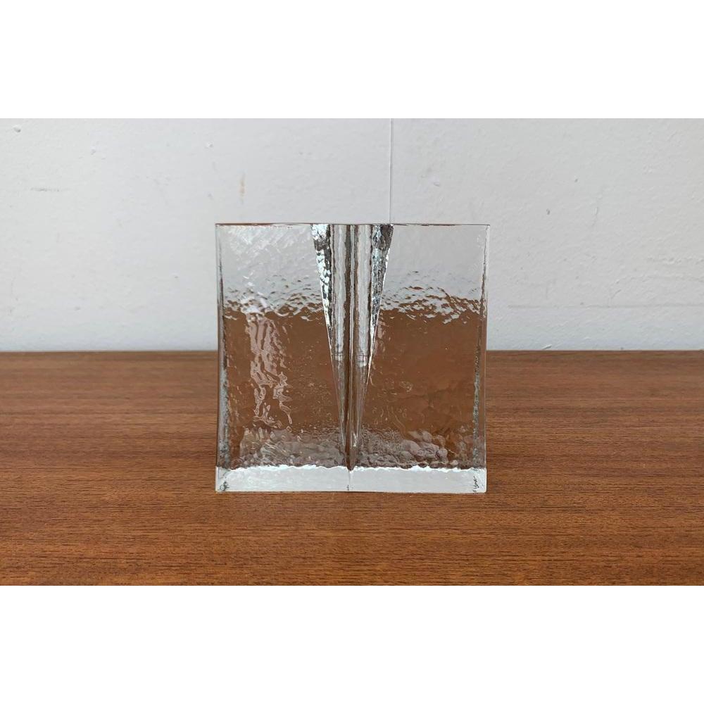 Mid-Century Modernist Glass Block Vase, 1960s In Excellent Condition For Sale In Hamburg, DE