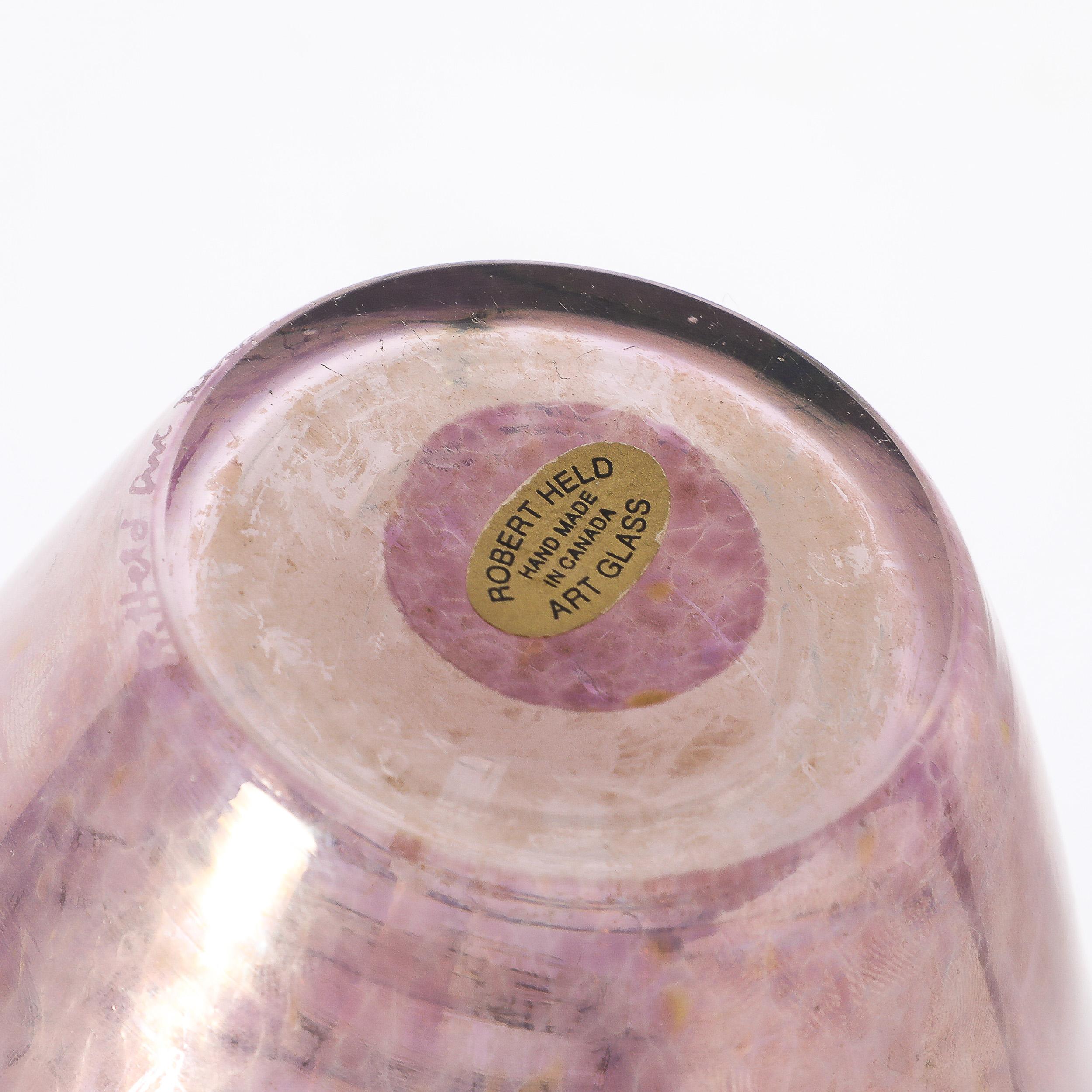Vaso in vetro artistico soffiato a mano modernista di metà secolo firmato Robert Held in vendita 8