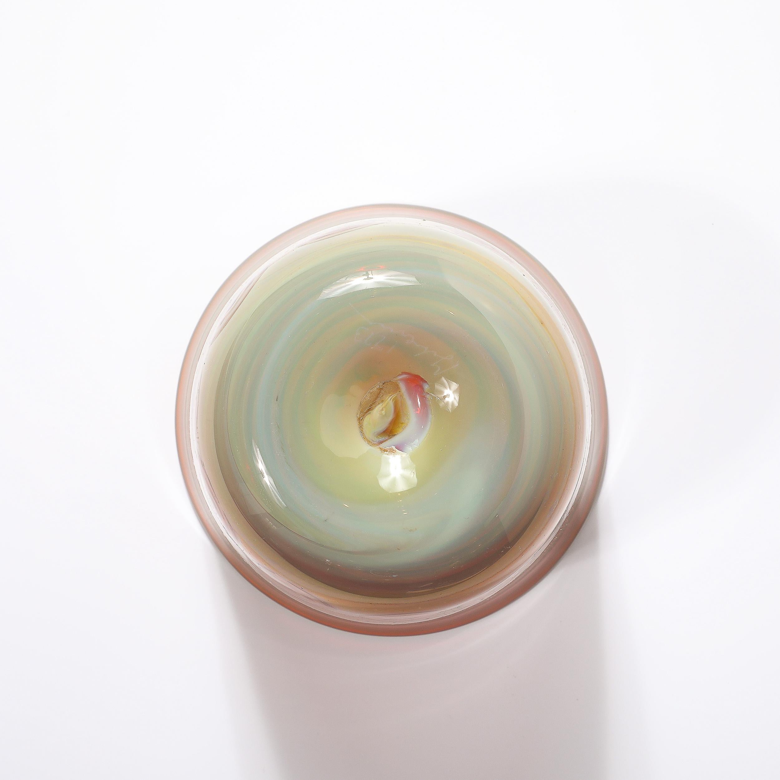 Mid-Century Modern Vase en verre de Murano soufflé à la bouche, datant du milieu du siècle, avec anneaux de citrine et d'ambre en vente