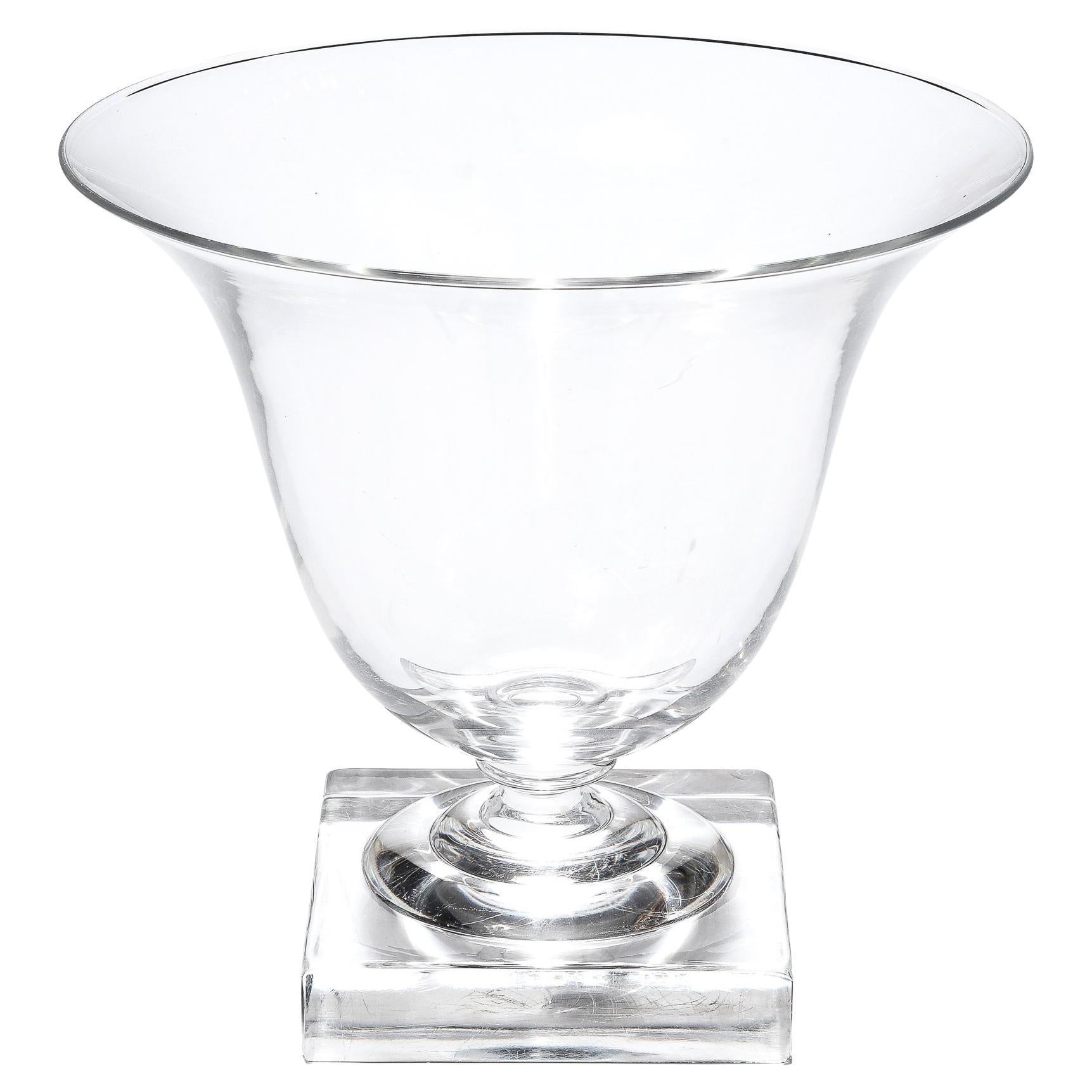 Mitte des Jahrhunderts Modernist mundgeblasenes Glas Vase W / quadratische Basis signiert Steuben