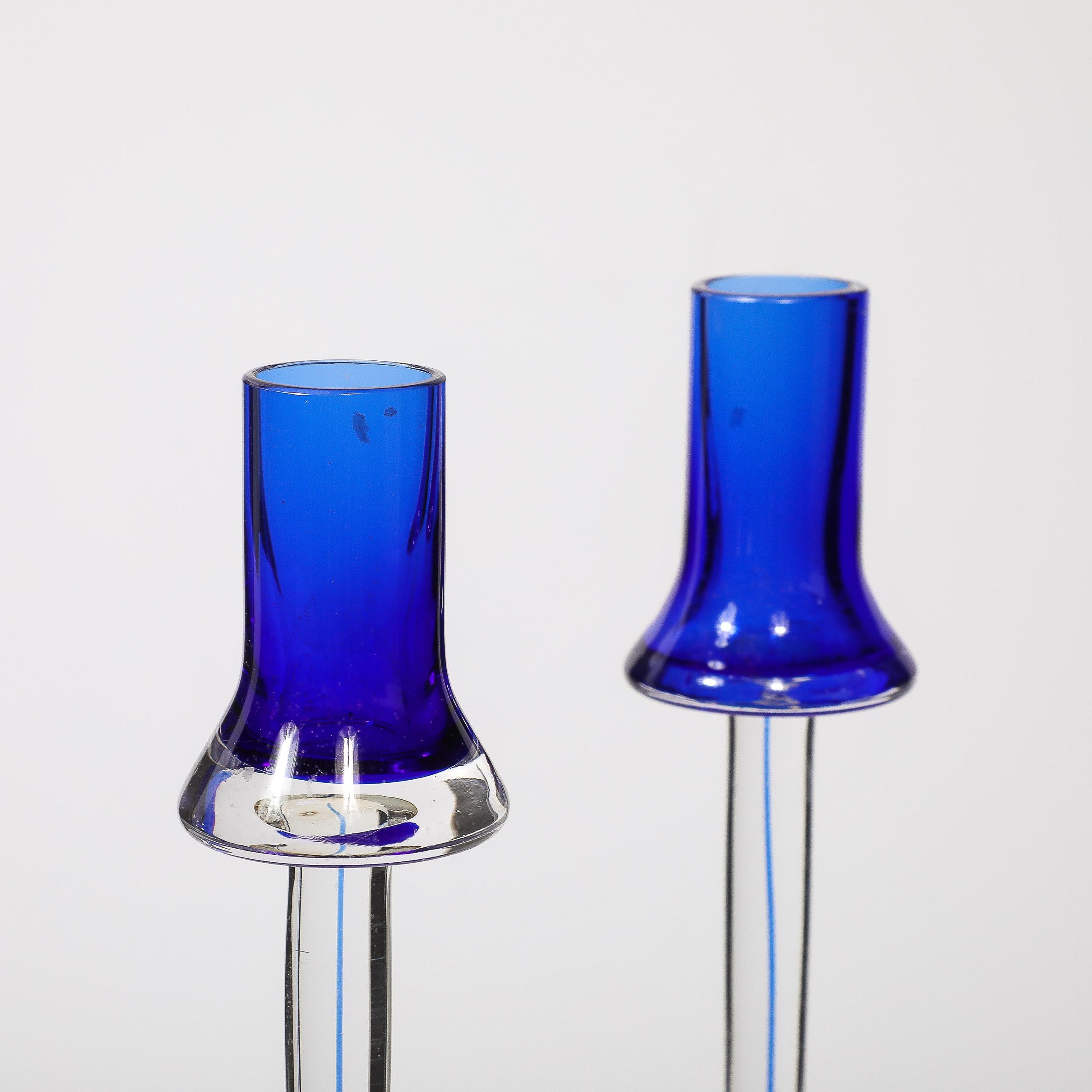 Verre de Murano Porte-bougies modernistes du milieu du siècle dernier en verre de Murano transparent et cobalt soufflé à la main