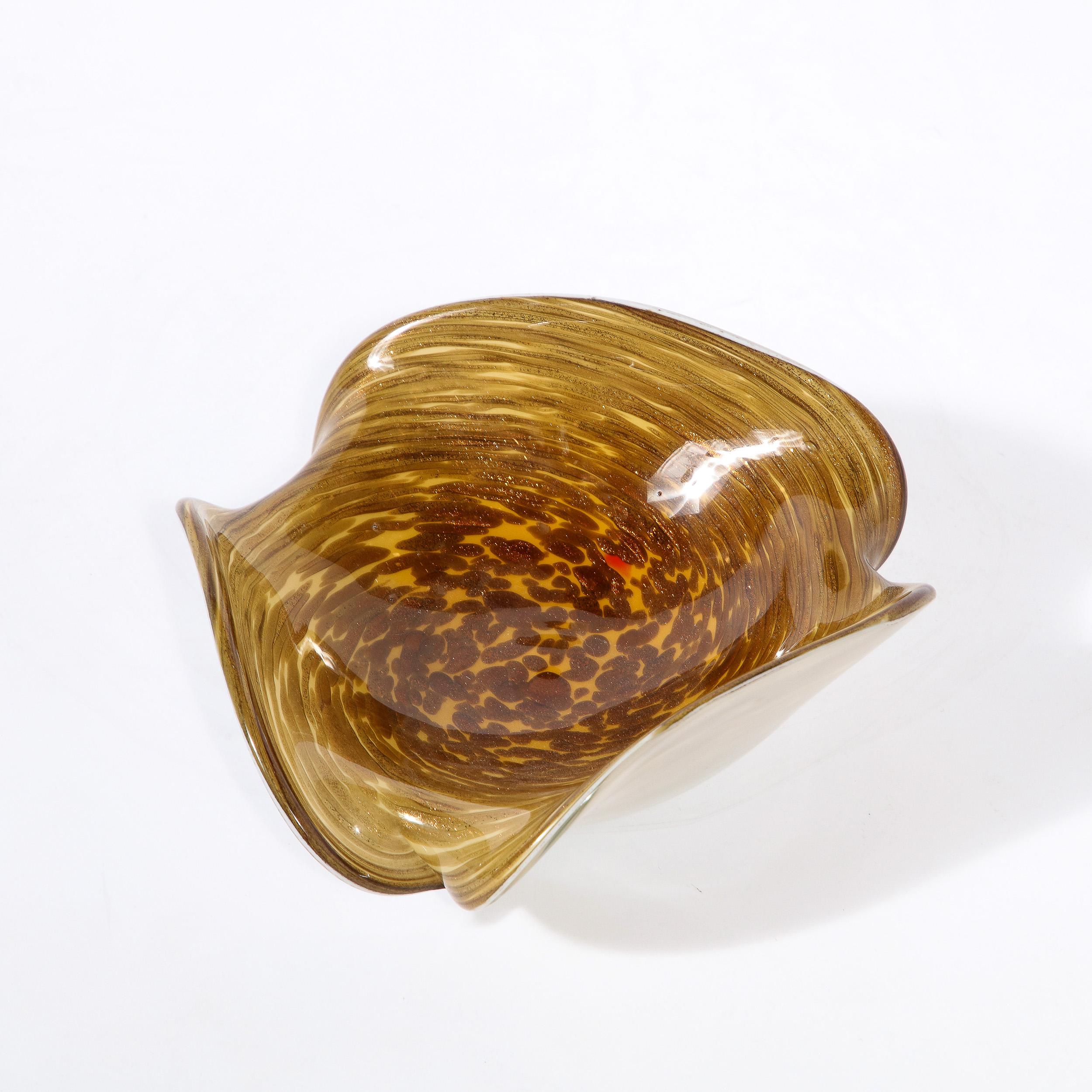 Mid-Century Modernist Hand-Blown Murano Glass Dish in Spiraled Yellow Ocre For Sale 7