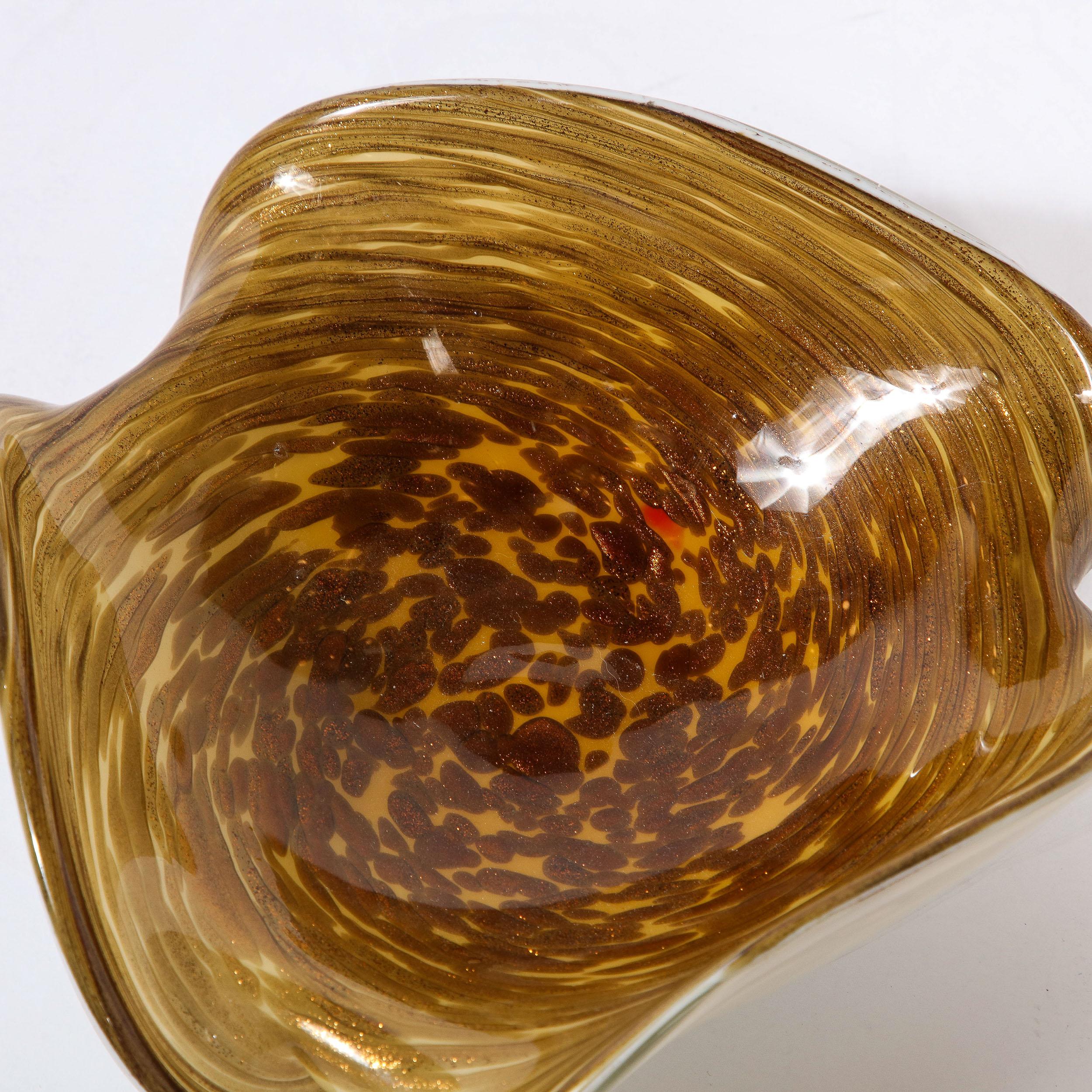 Mid-Century Modernist Hand-Blown Murano Glass Dish in Spiraled Yellow Ocre For Sale 8