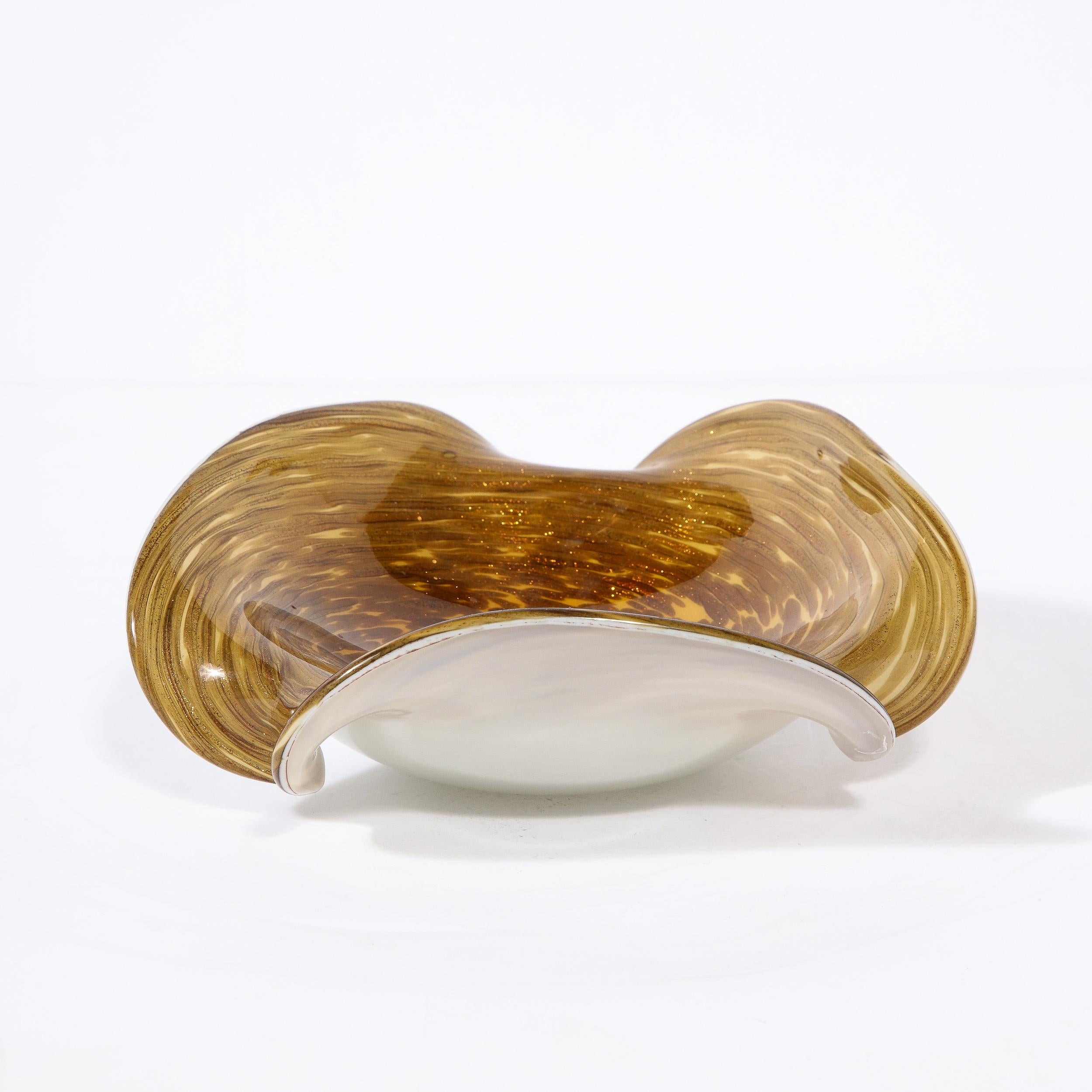 Mid-Century Modernist Hand-Blown Murano Glass Dish in Spiraled Yellow Ocre For Sale 2