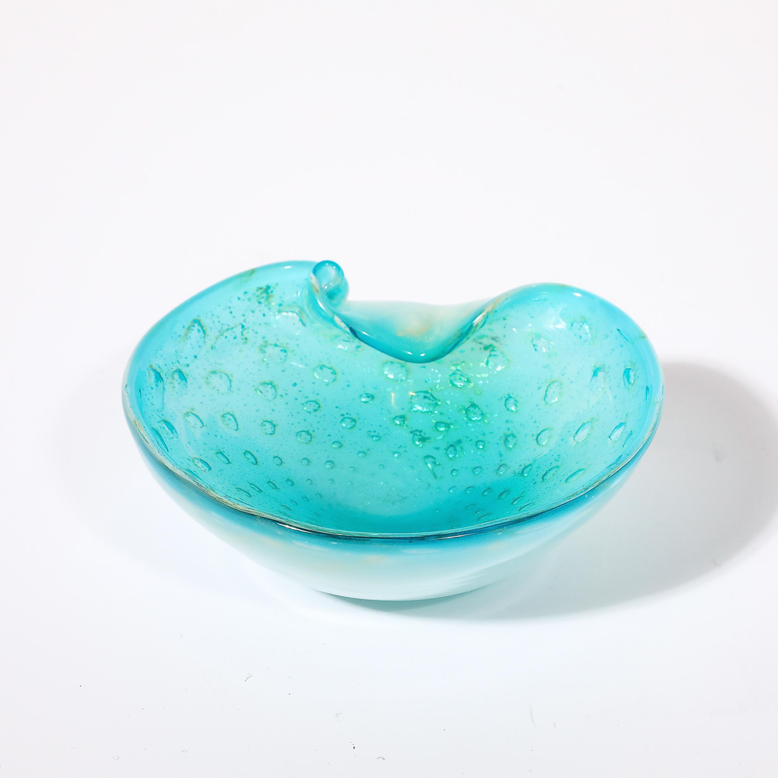 Mid-Century Modernist Hand-Blown Murano Glass Dish W/ Curved Detailing For Sale 5