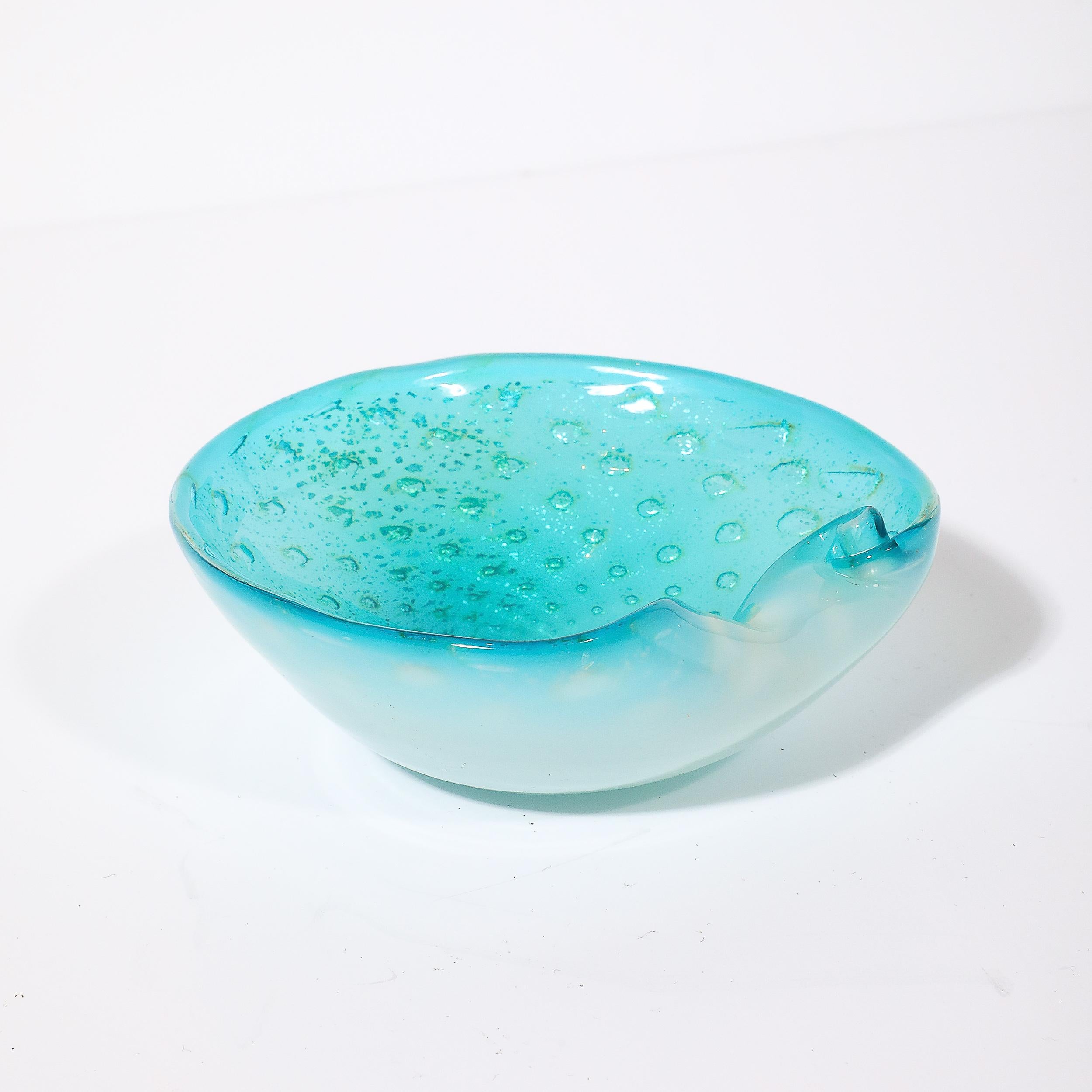 Mid-Century Modernist Hand-Blown Murano Glass Dish W/ Curved Detailing For Sale 7