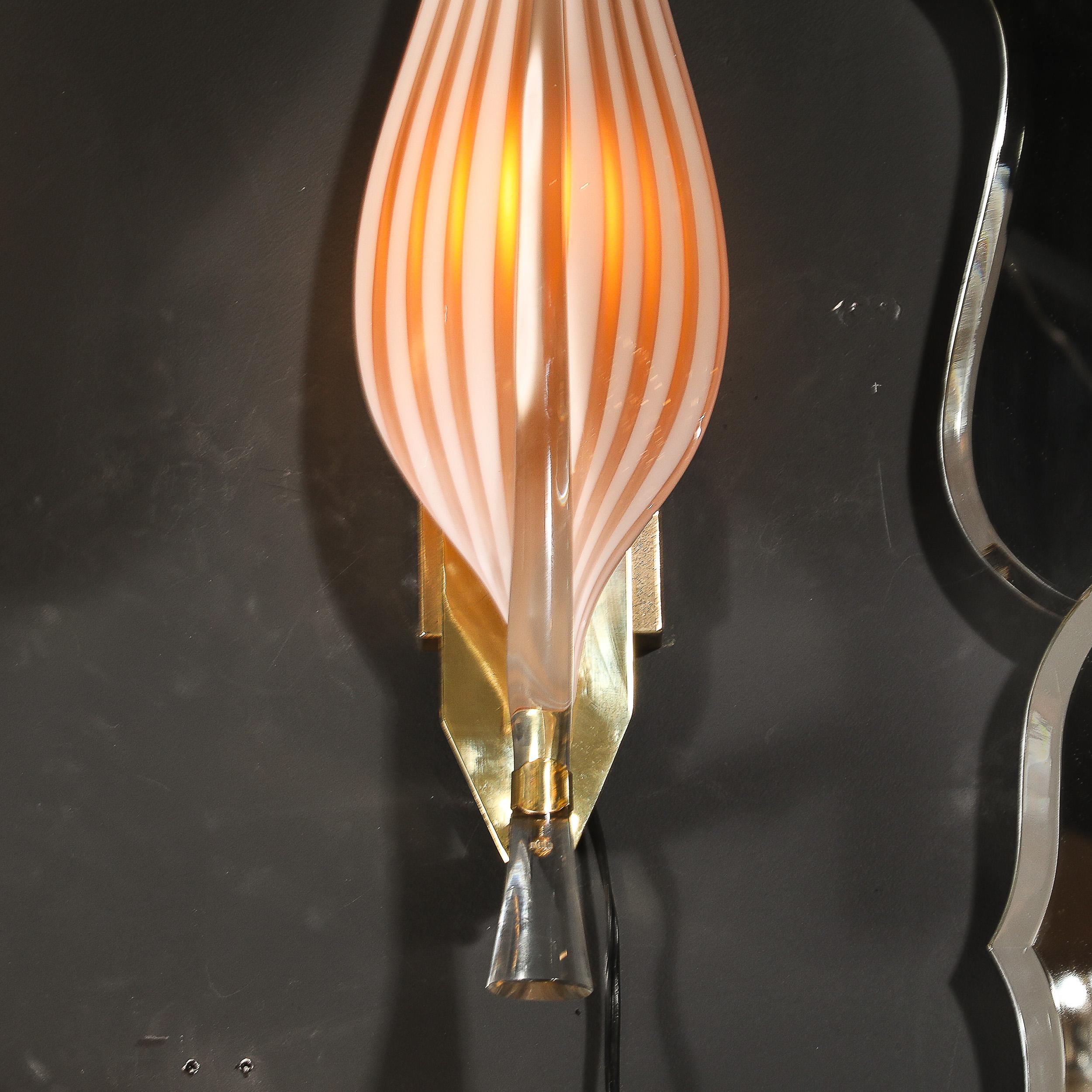Mid-Century Modernist Hand-Blown Murano Glass Leaf Sconces by Franco Luce For Sale 1