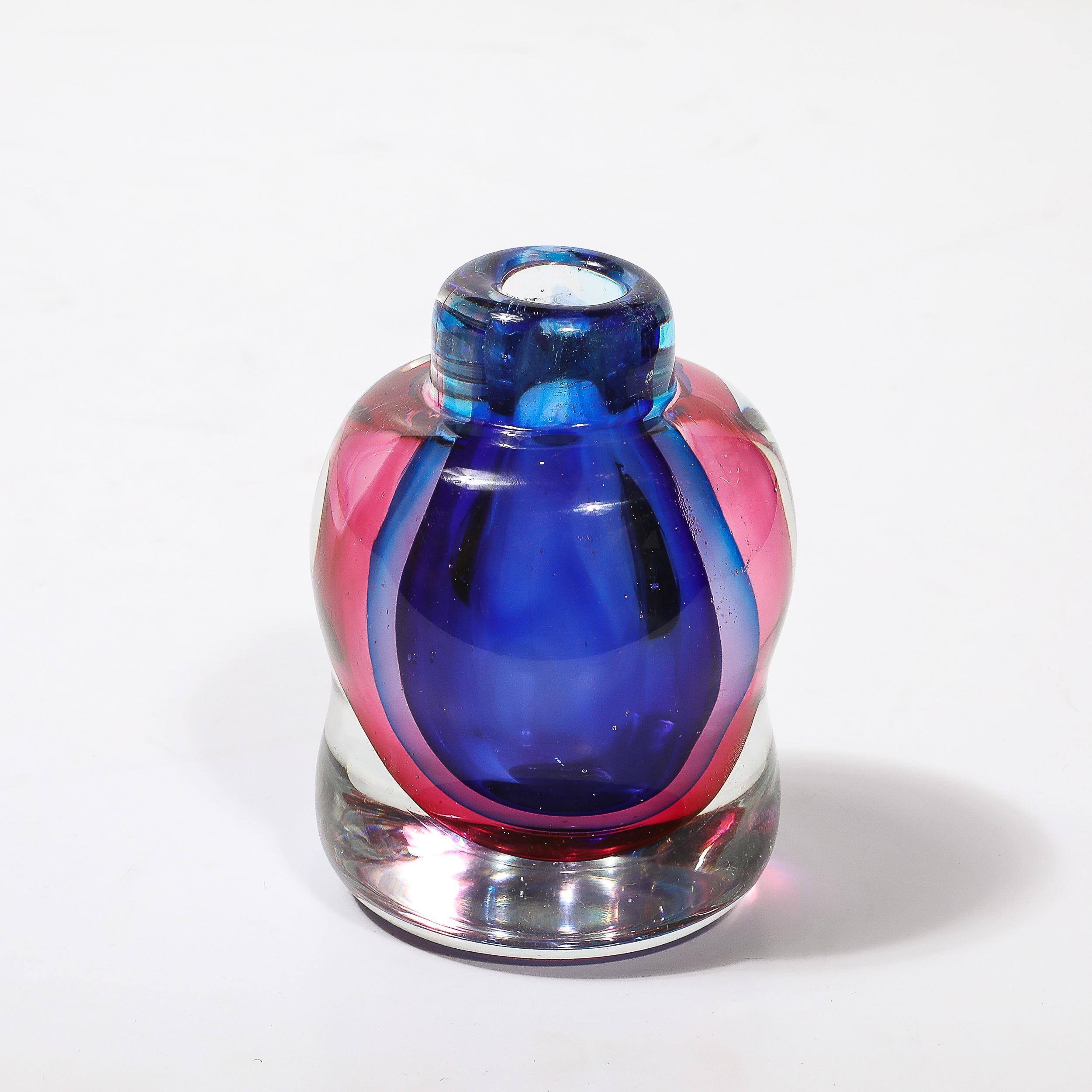 Mid-Century Modern Vase moderniste du milieu du siècle dernier en verre de Murano soufflé à la main avec détails Sommerso en vente