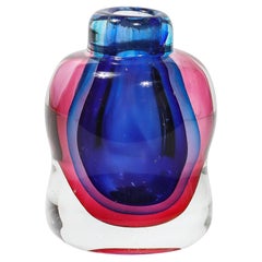 Vase moderniste du milieu du siècle dernier en verre de Murano soufflé à la main avec détails Sommerso