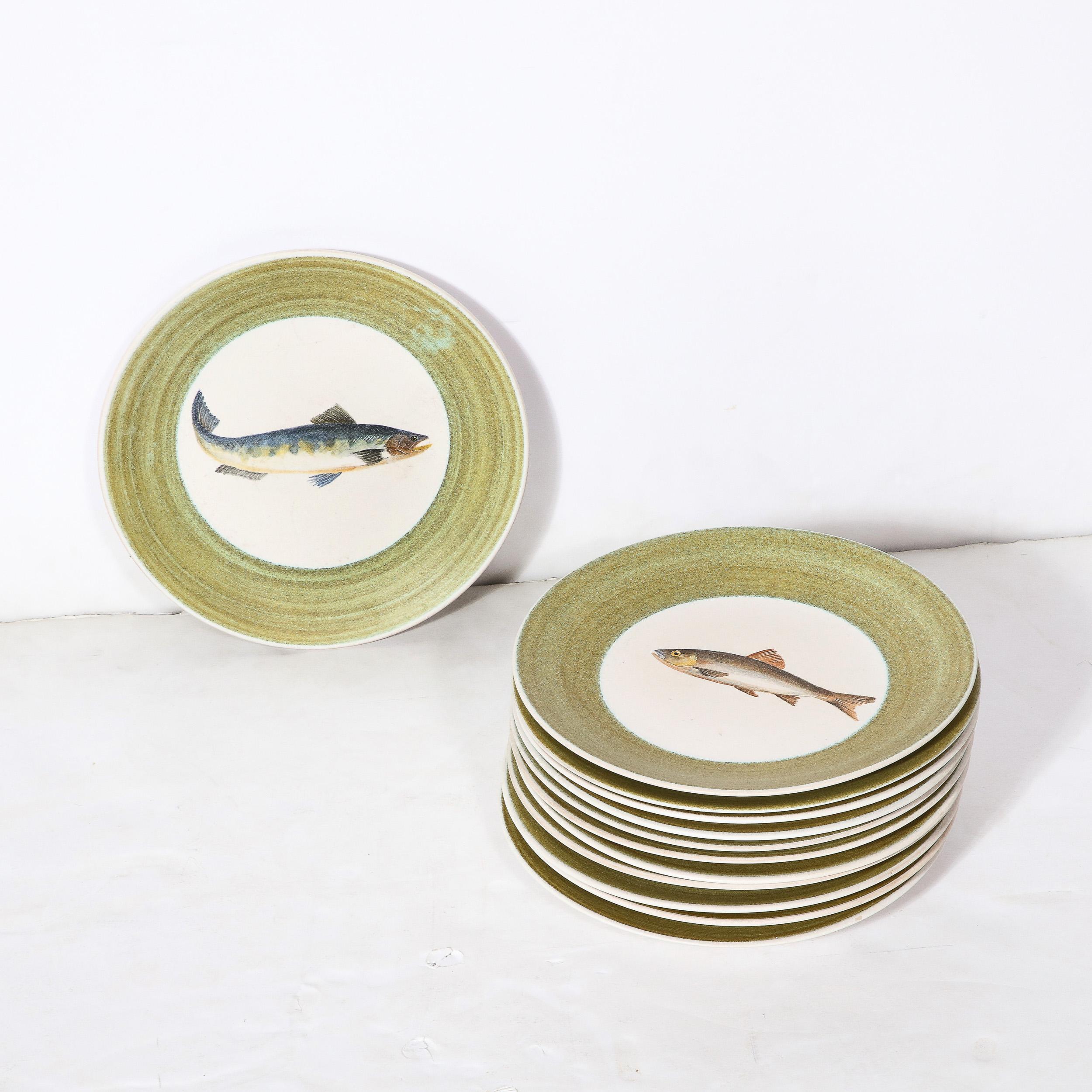 Set d'assiettes en céramique océanique peint à la main par Marcel Guillot, moderniste du milieu du siècle en vente 3