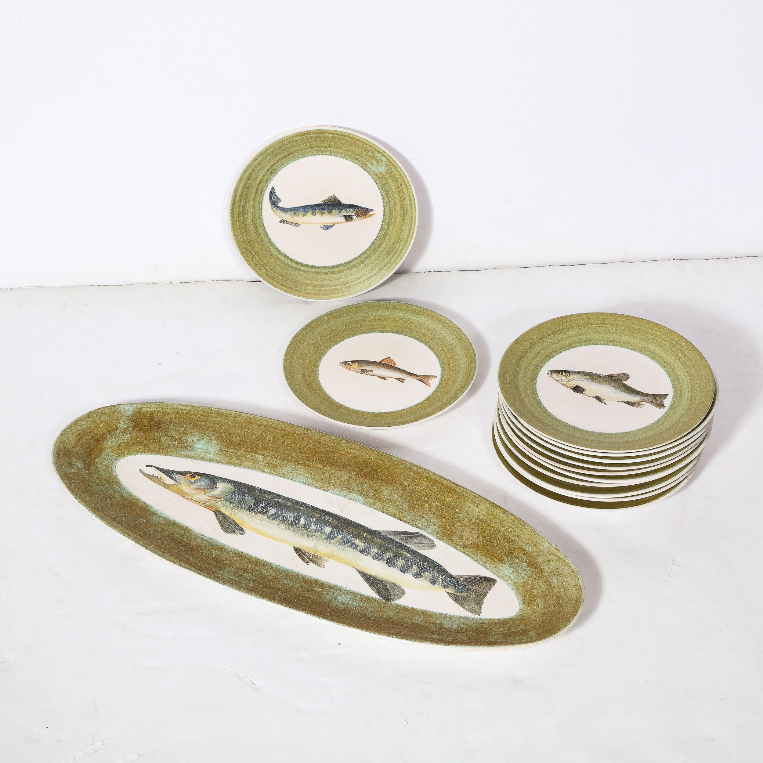 Set d'assiettes en céramique océanique peint à la main par Marcel Guillot, moderniste du milieu du siècle en vente 4