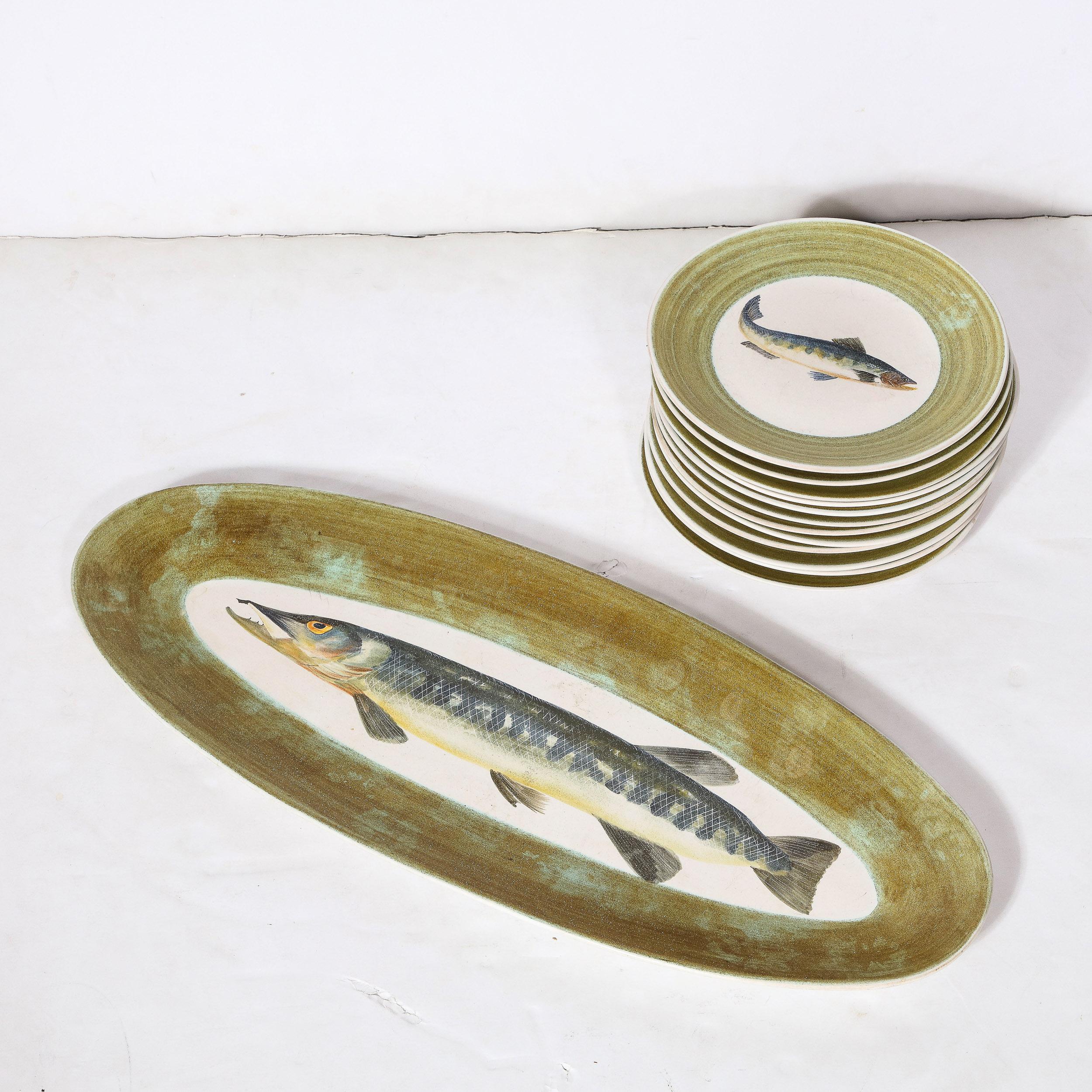 Set d'assiettes en céramique océanique peint à la main par Marcel Guillot, moderniste du milieu du siècle en vente 5