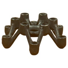 Portacandele giapponese modernista di metà secolo in ferro