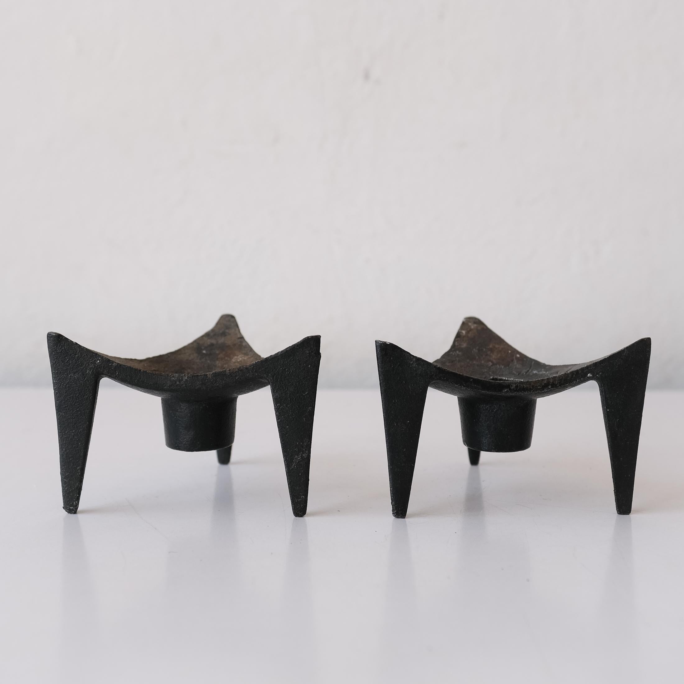 Mid-Century Modernist Japanese Iron Candle Holders In Good Condition For Sale In San Diego, CA