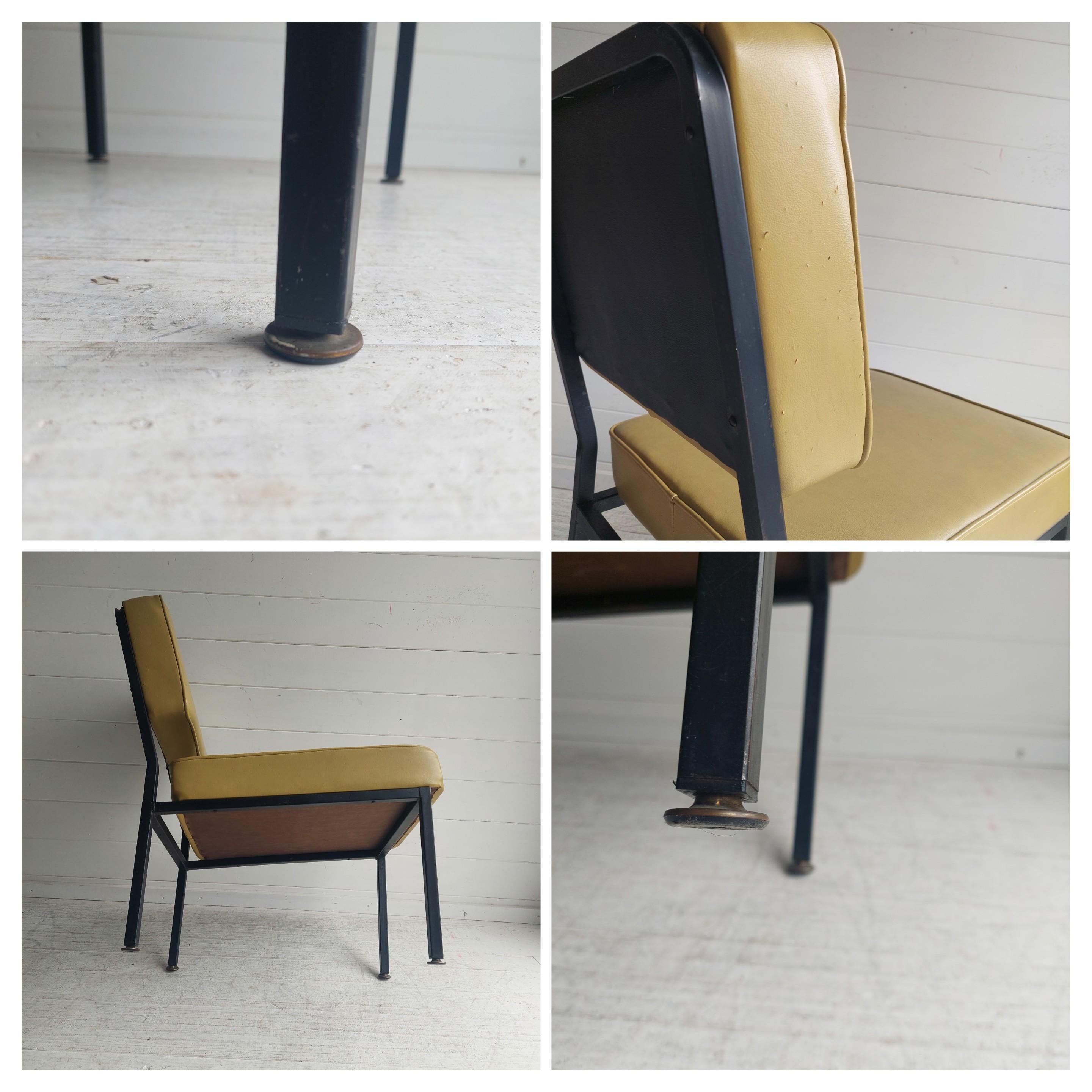 Mid Century Modernist lounge chair Metal & vinyl reception bedroom armchair 50s 13
