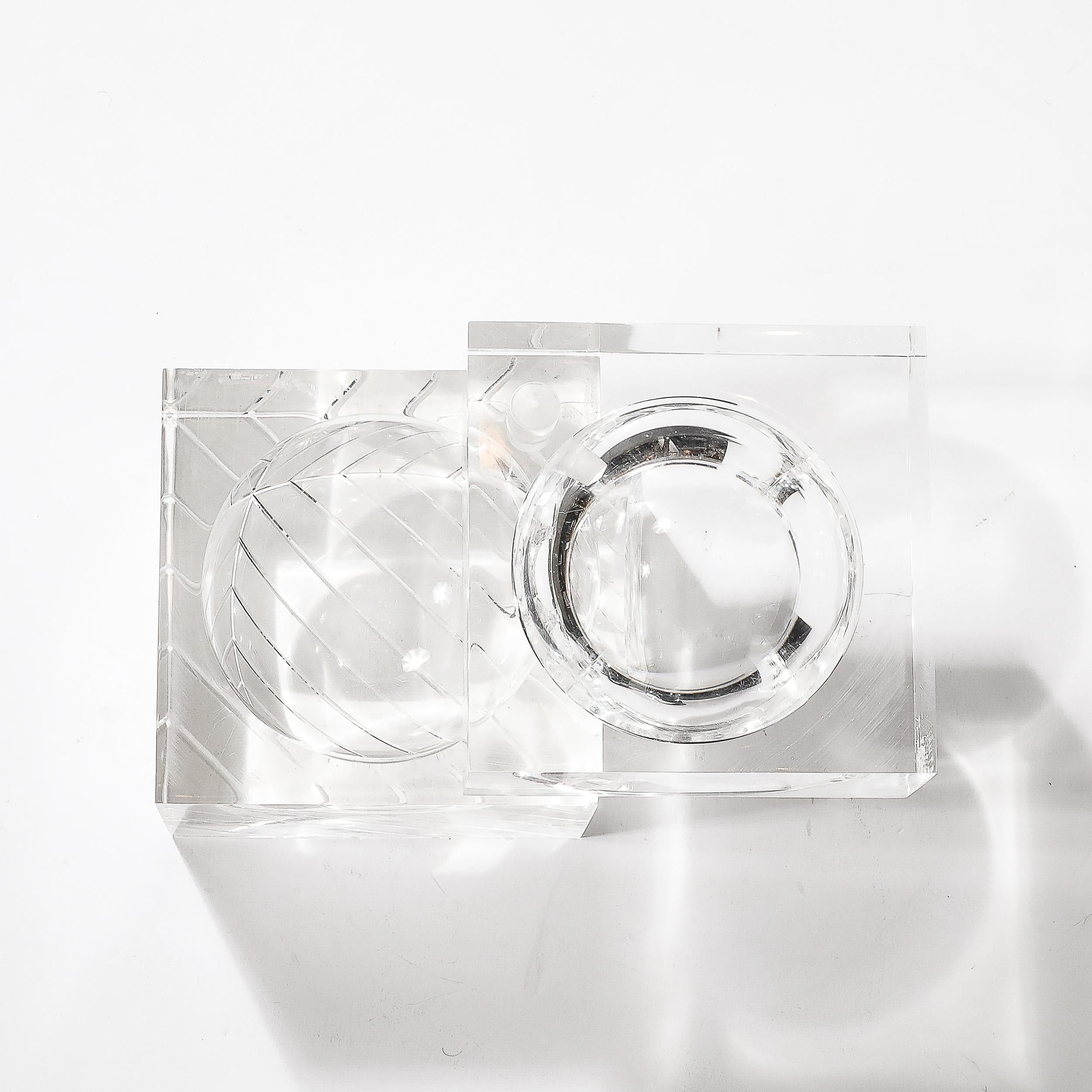 Seau à glace moderniste du milieu du siècle dernier avec détails linéaires et ouverture pivotante en vente 5