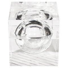 Cubitera de Lucite Modernista de Mediados de Siglo con Detalles Lineales y Apertura Giratoria