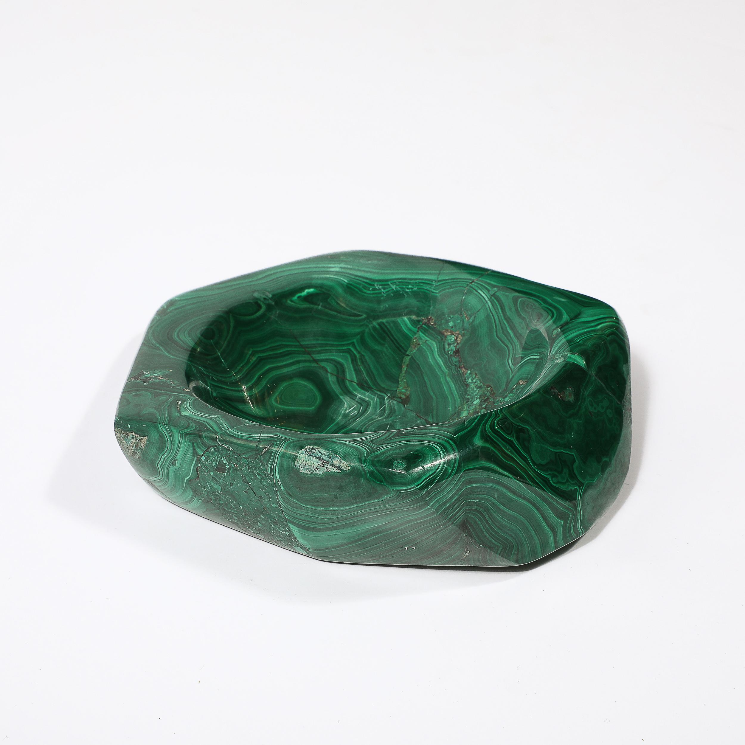 Fin du 20e siècle Bol/cendrier en malachite moderniste du milieu du siècle en vente