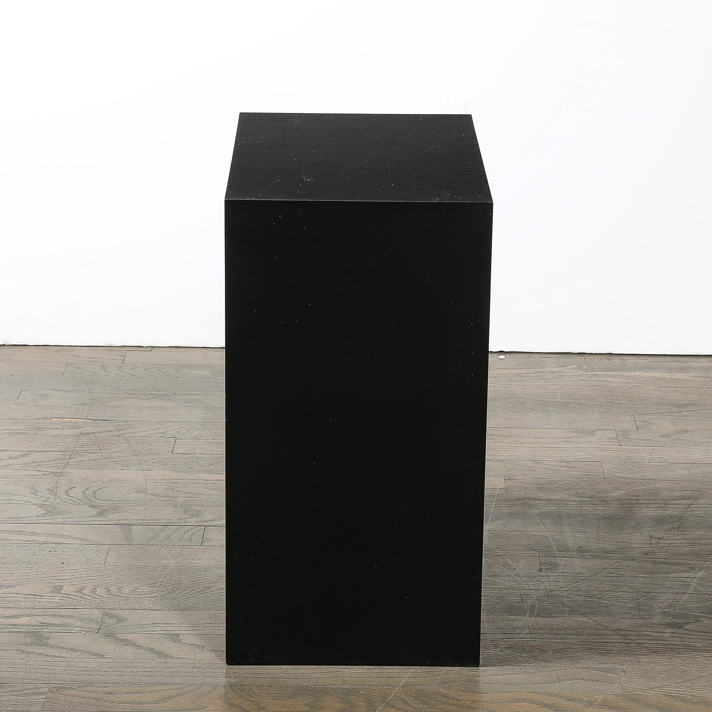 Laminato Piedistallo modernista di metà secolo in laminato nero opaco in vendita
