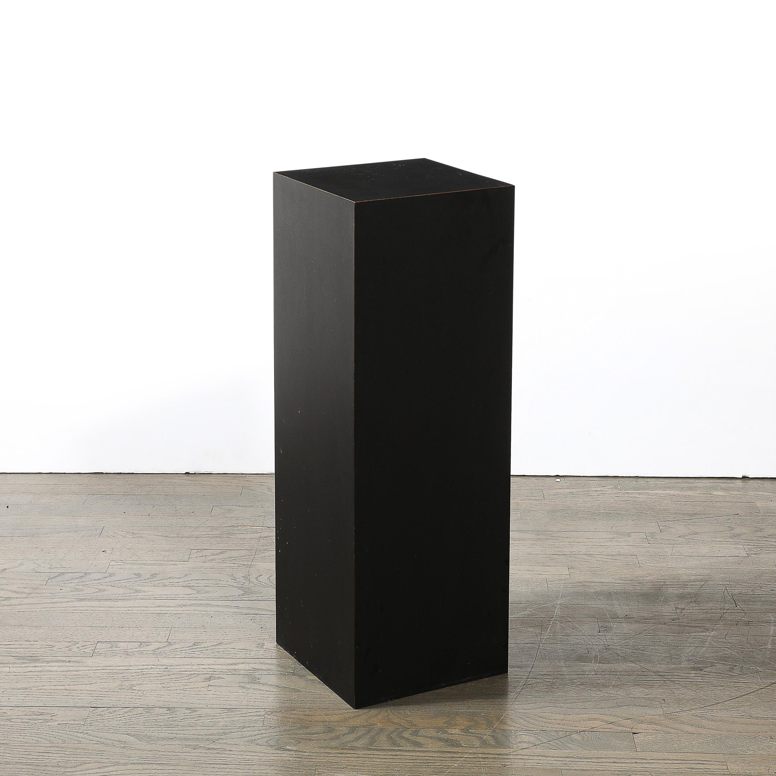 Laminato Piedistallo modernista di metà secolo in laminato nero opaco in vendita