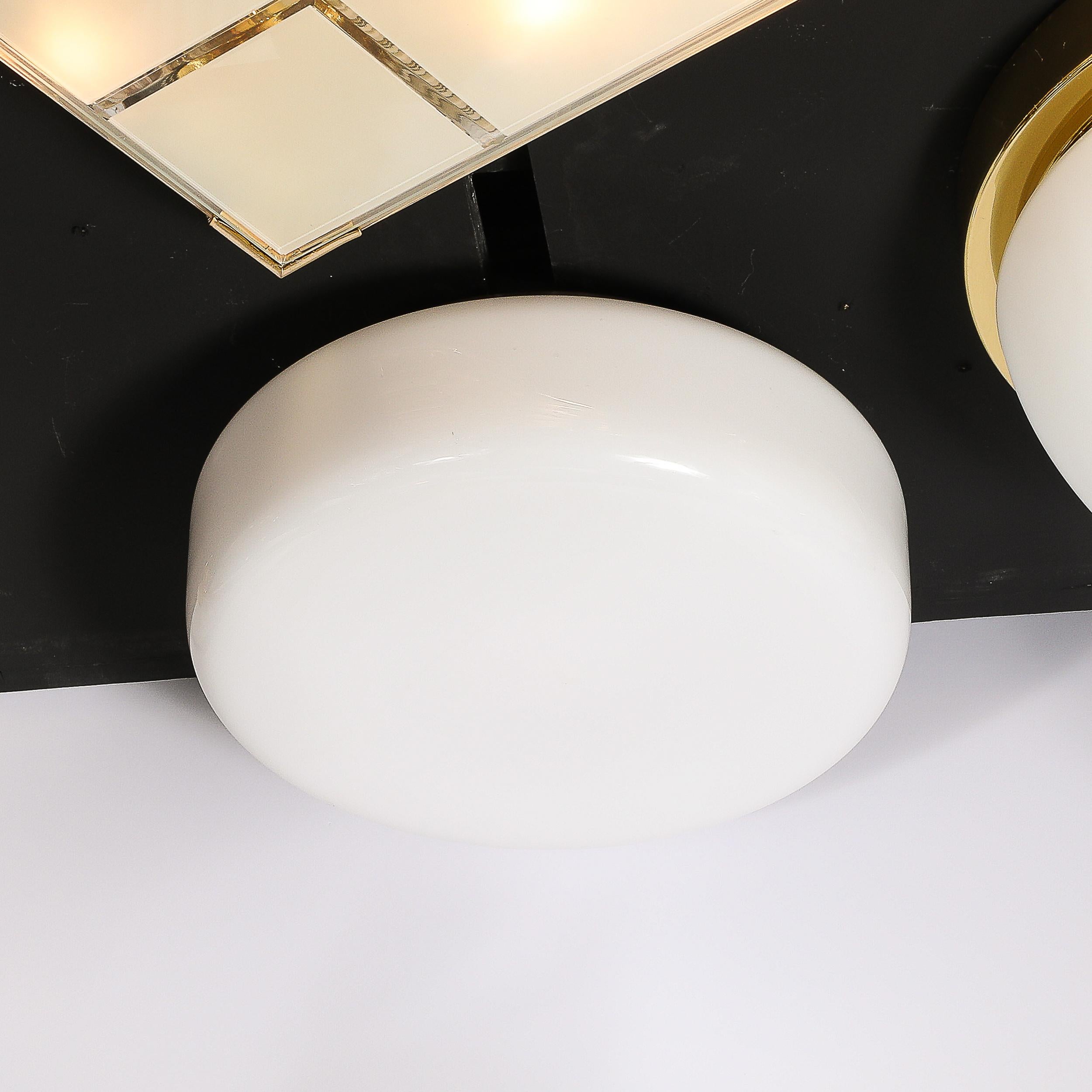 Scandinavo Lampadario a filo in vetro latte modernista di metà secolo in vendita