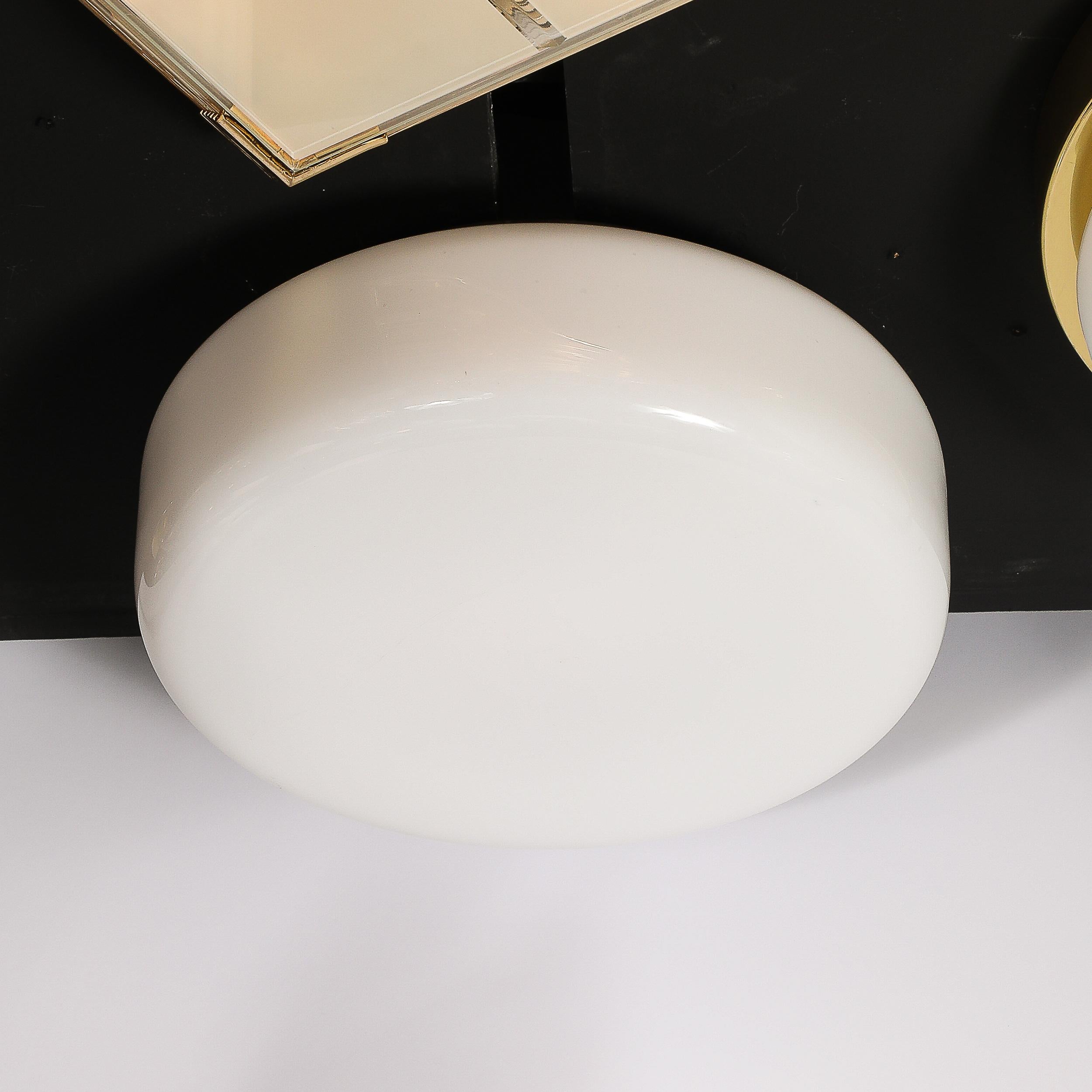 Lampadario a filo in vetro latte modernista di metà secolo in vendita 1