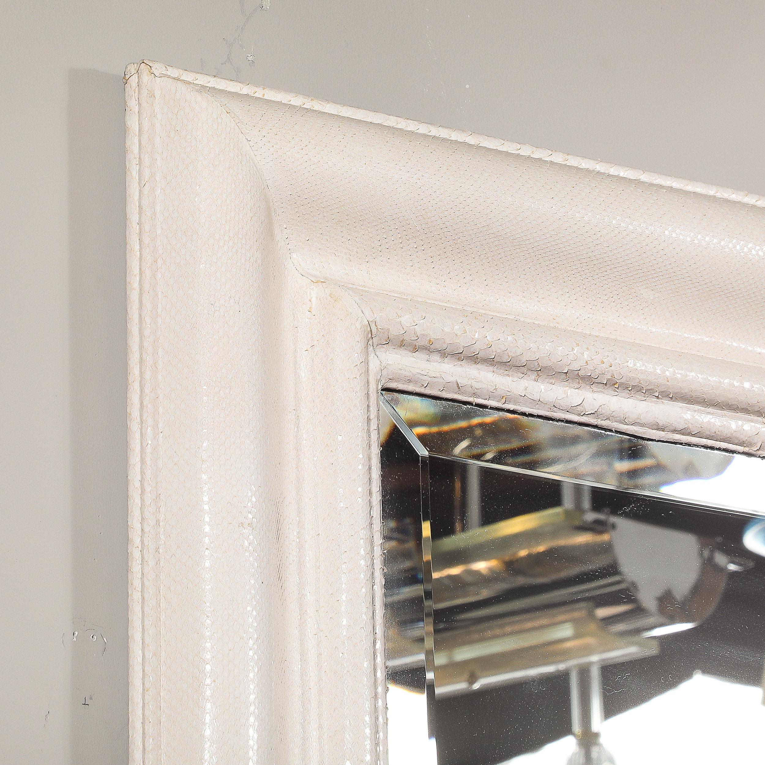 Mid-Century Modern Miroirolding, moderniste du milieu du siècle dernier en python blanc de Karl Springer en vente
