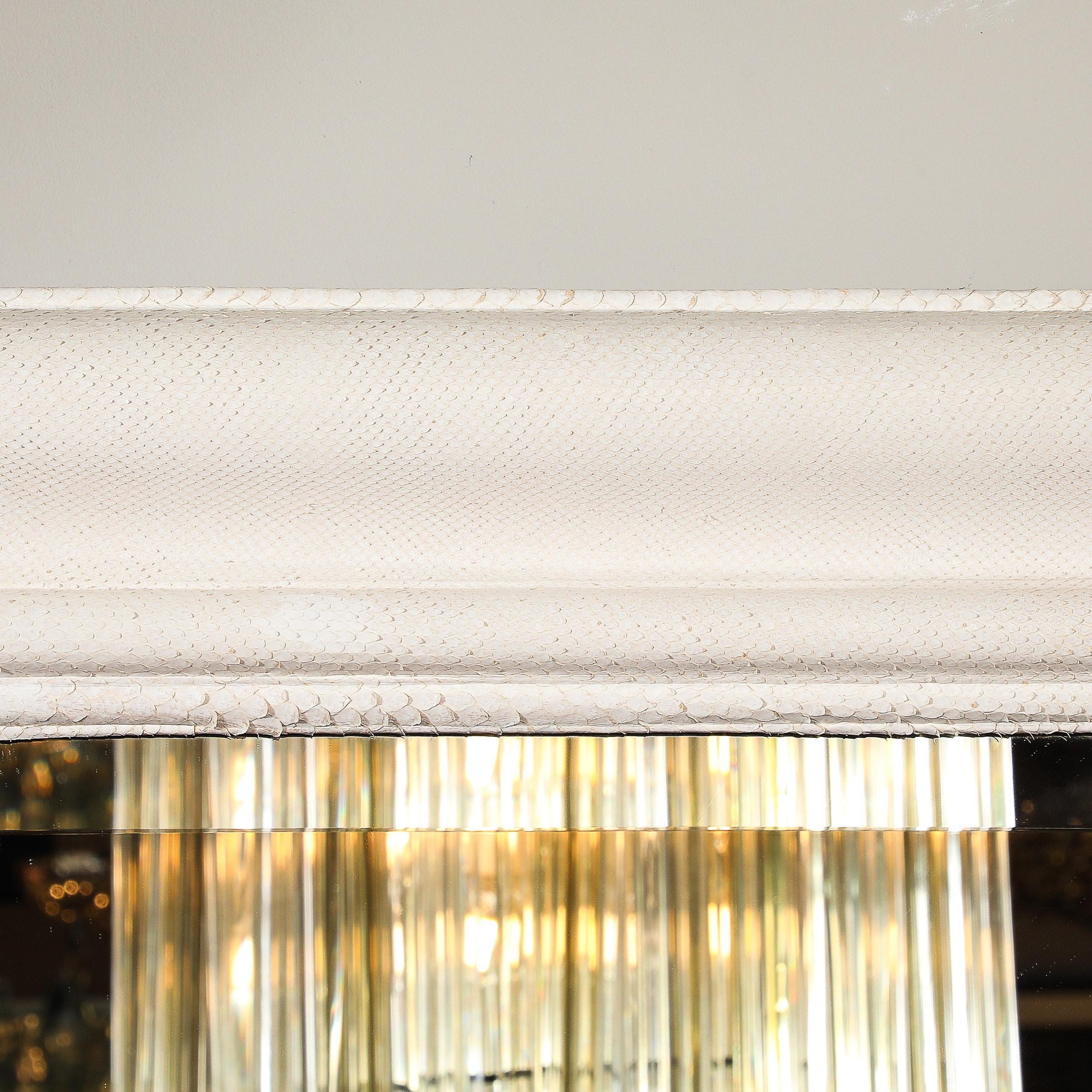 Miroirolding, moderniste du milieu du siècle dernier en python blanc de Karl Springer Excellent état - En vente à New York, NY