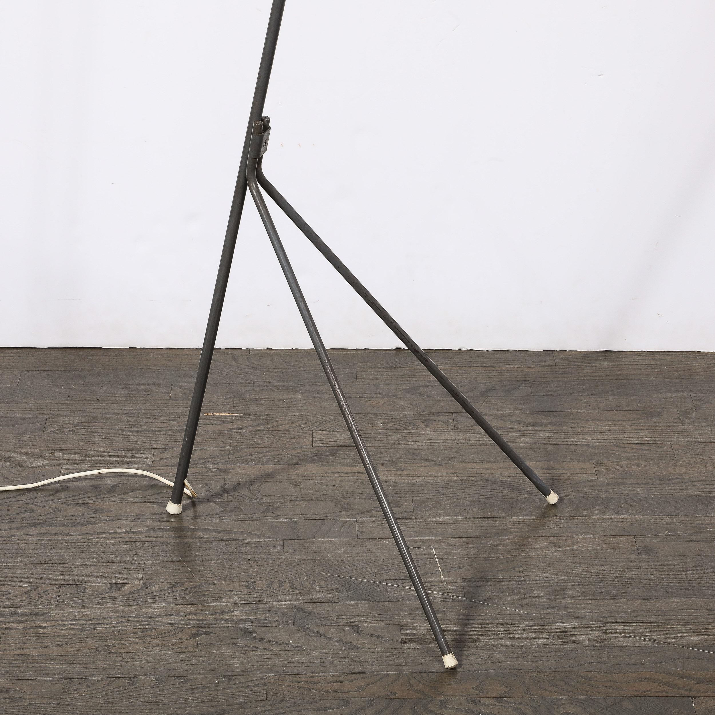 Mid-Century Modernist “NX38” Floor Lamp by Louis Kalff for Philips In Excellent Condition For Sale In New York, NY