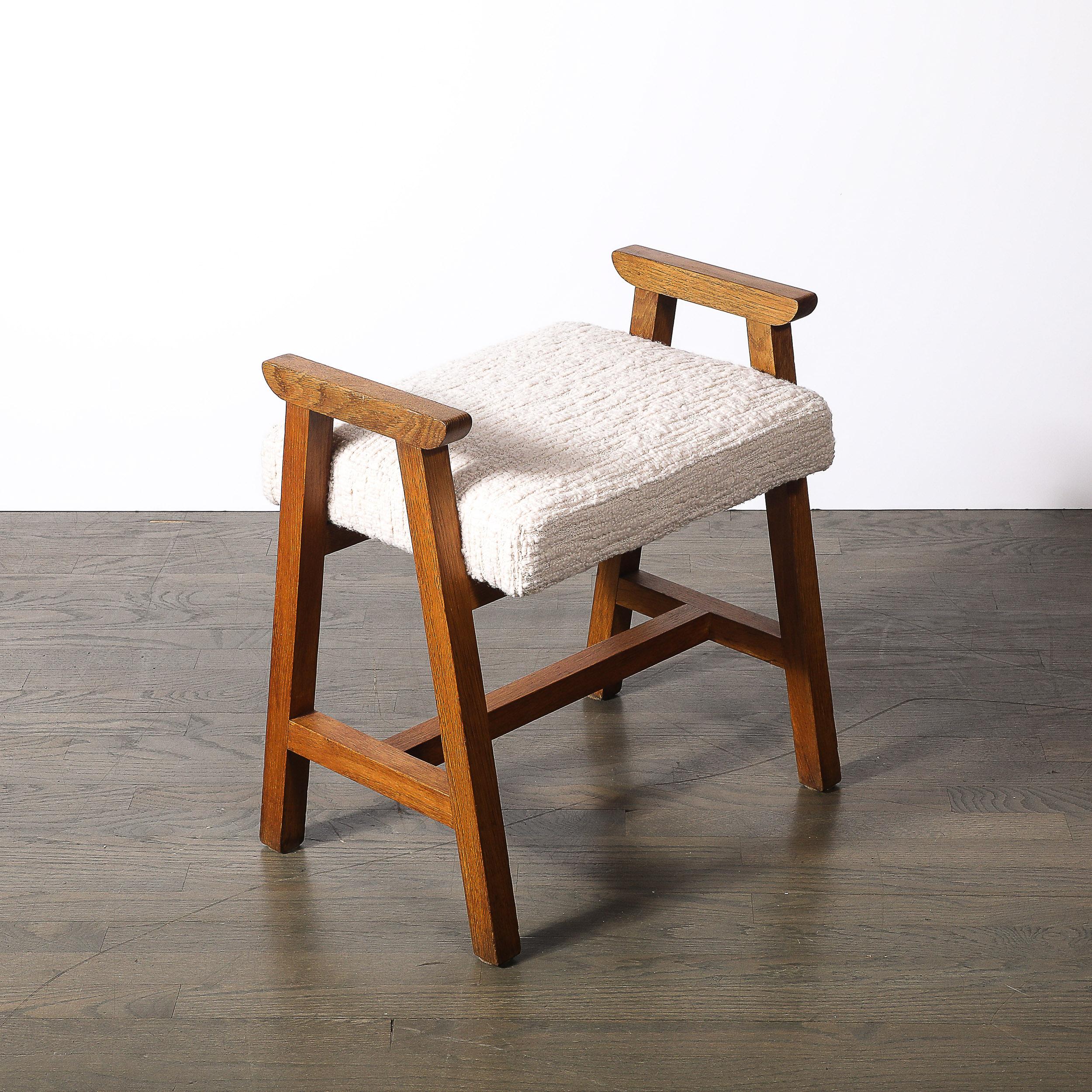 Tabouret en chêne moderniste du milieu du siècle par Guillerme et Chambron Edition Votre Maison en vente 5