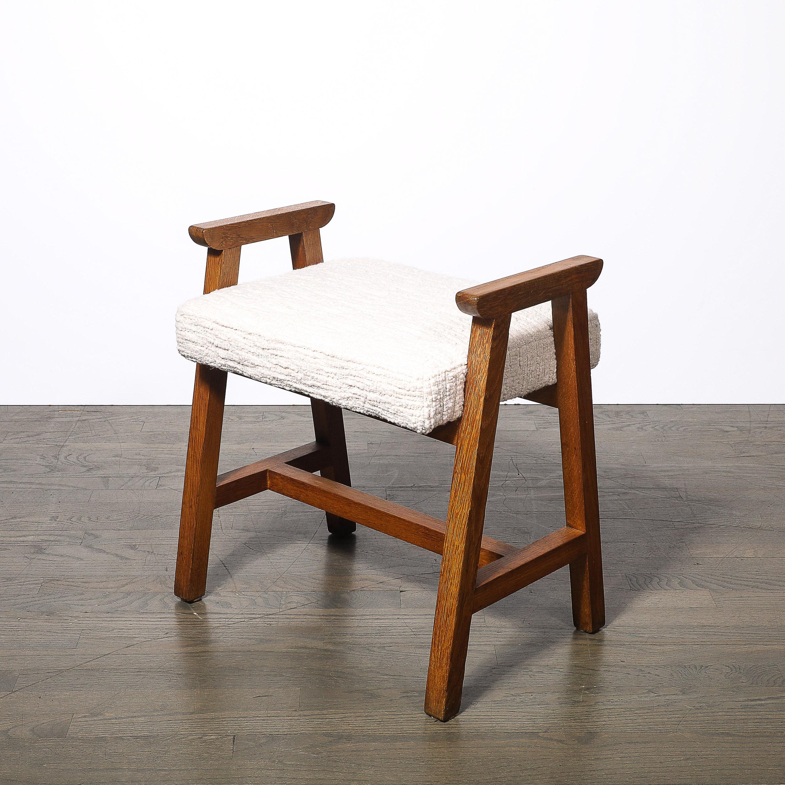 Tabouret en chêne moderniste du milieu du siècle par Guillerme et Chambron Edition Votre Maison en vente 6