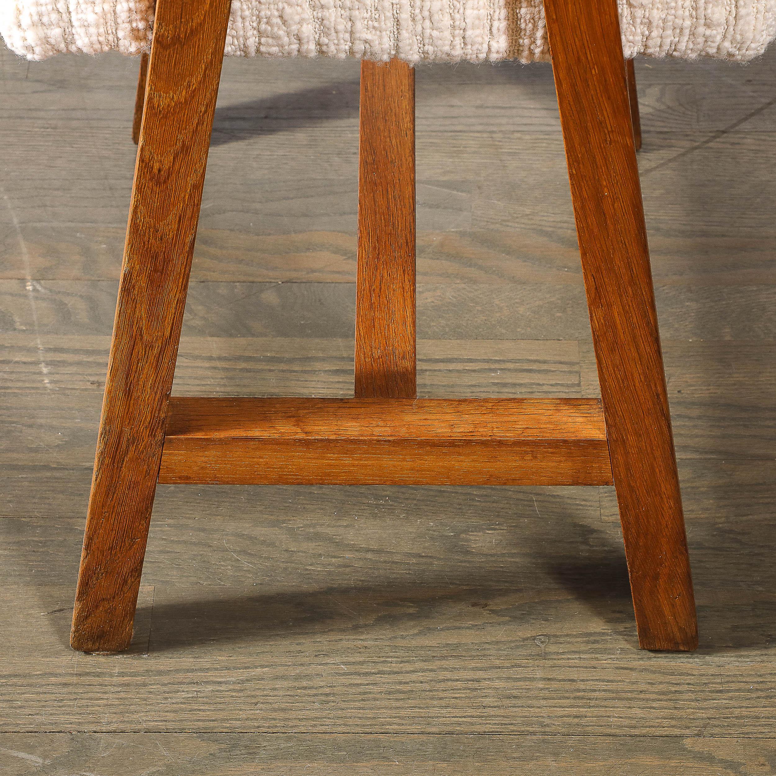 Fin du 20e siècle Tabouret en chêne moderniste du milieu du siècle par Guillerme et Chambron Edition Votre Maison en vente