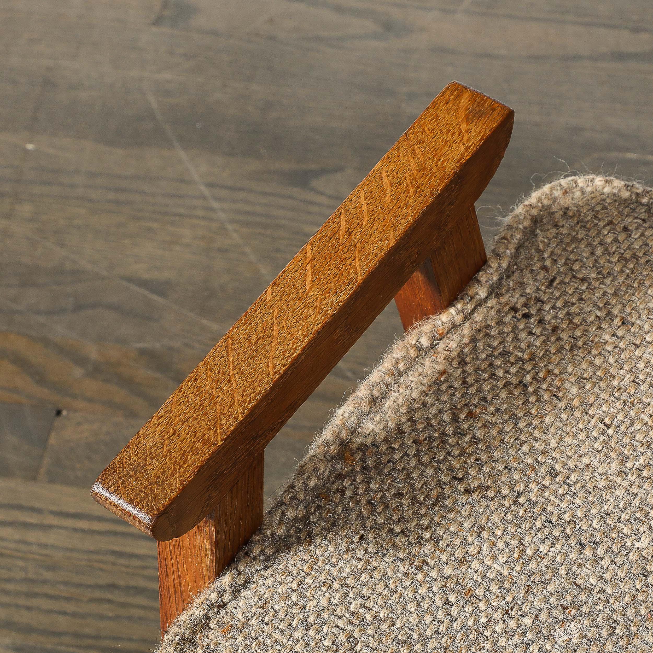 Sgabello modernista di metà secolo in Oak di Guillerme et Chambron Edition Votre Maison in vendita 1