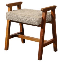 Tabouret en chêne moderniste du milieu du siècle par Guillerme et Chambron Edition Votre Maison