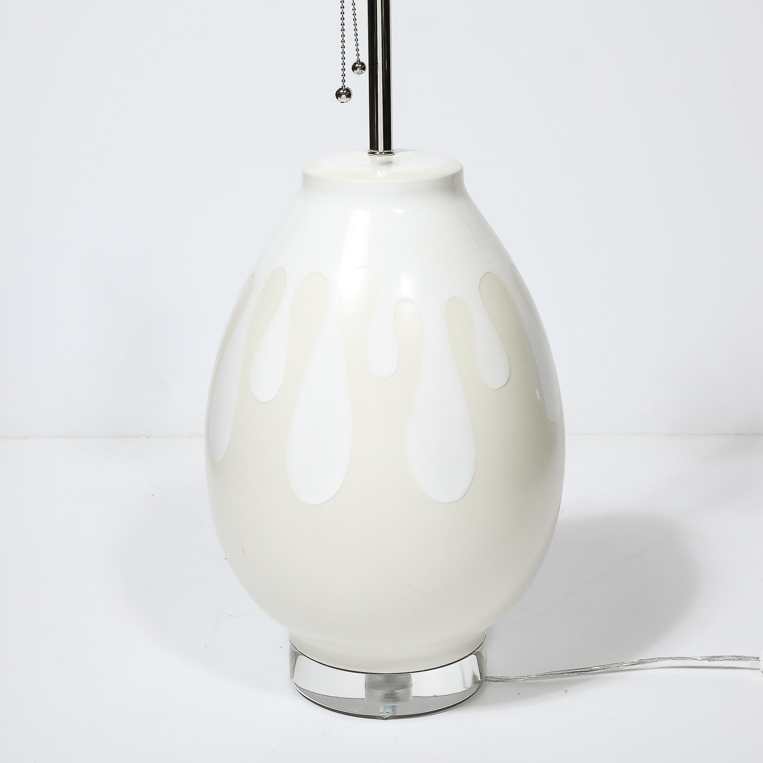 Lampes de table en céramique Off-White moderniste du milieu du siècle avec motif Graphic Splash en vente 4