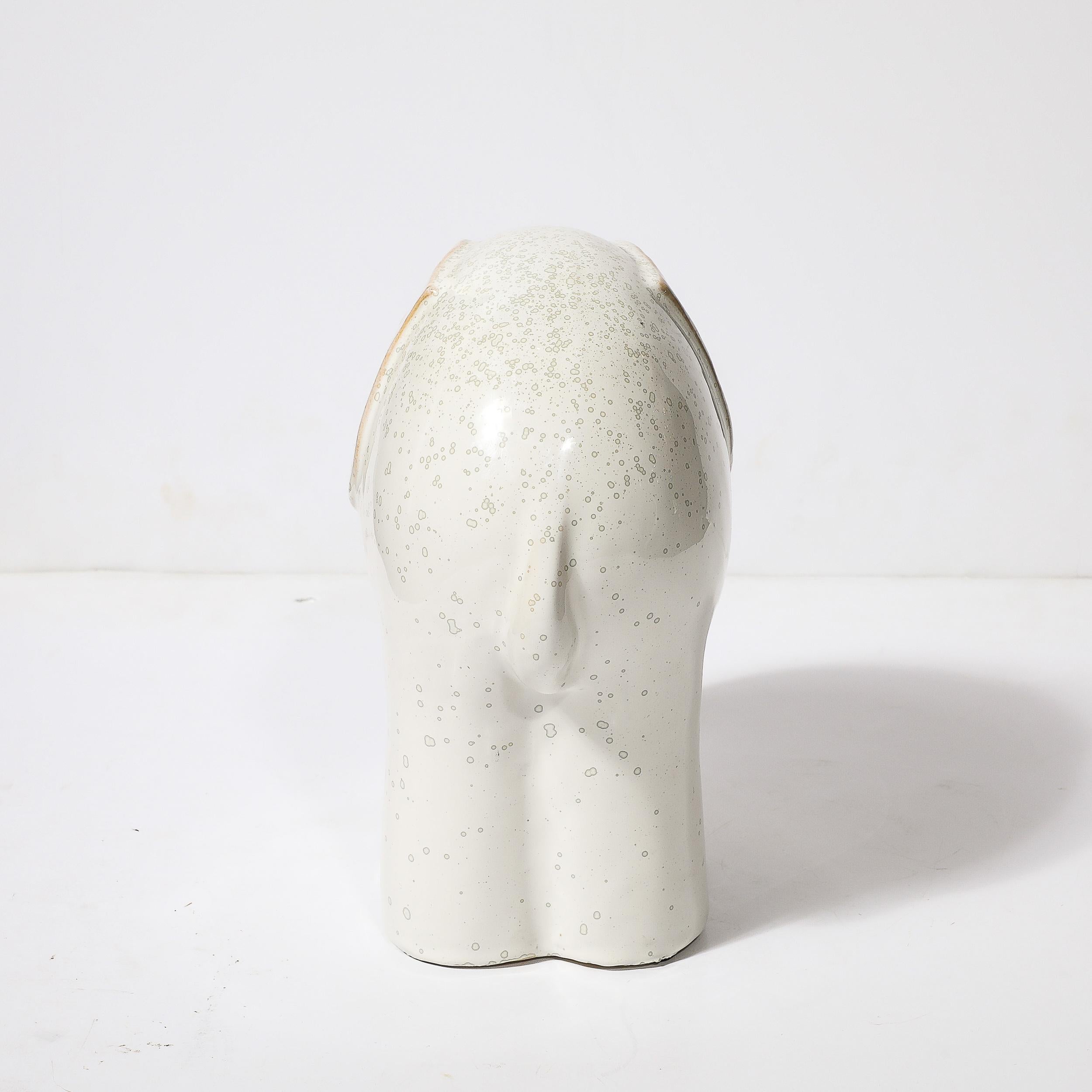 Terracotta Scultura di elefante in terracotta smaltata di colore bianco sporco del Modernismo di metà secolo in vendita