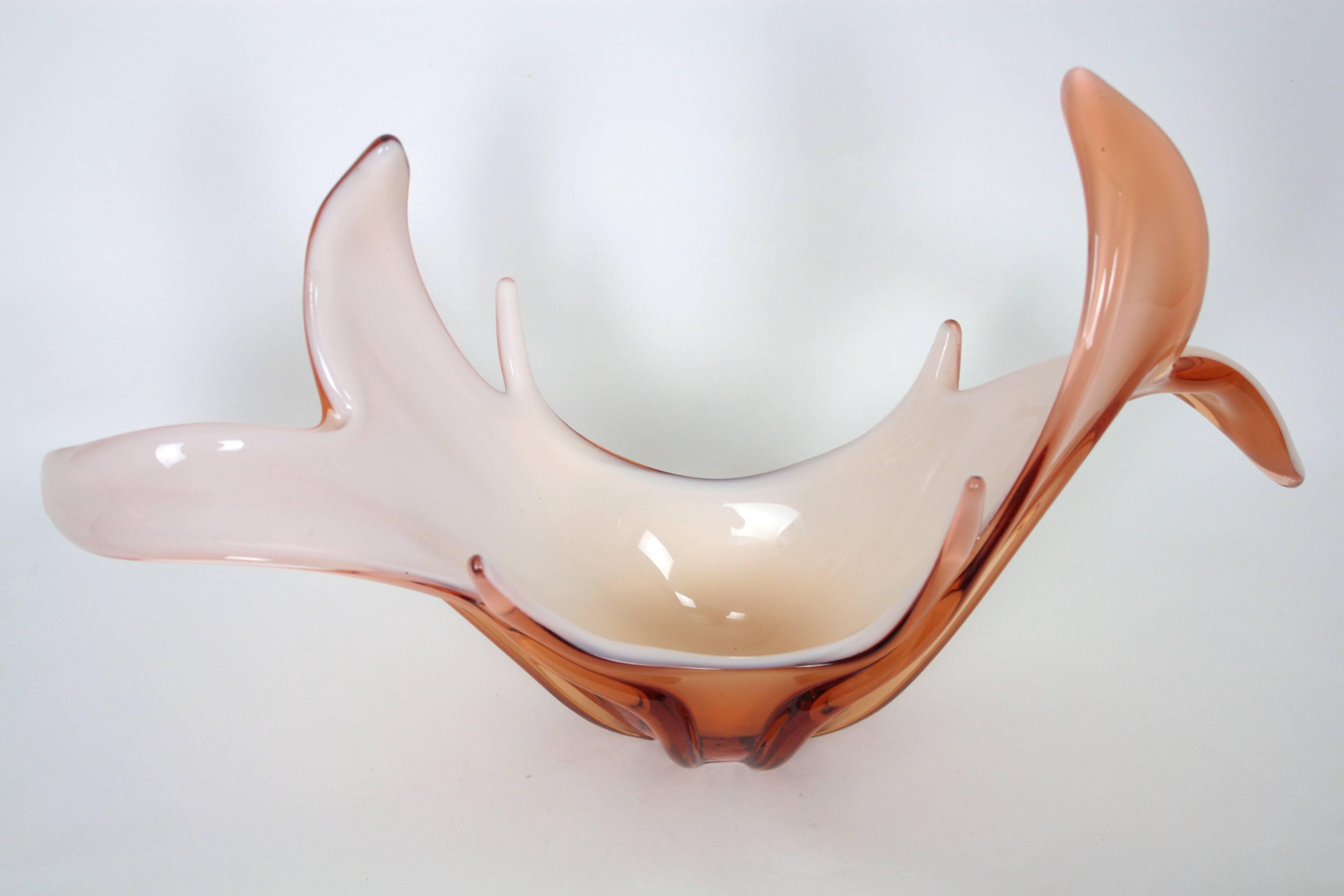 20th Century Murano Peach Pink White Art Glass Centerpiece Vase For Sale