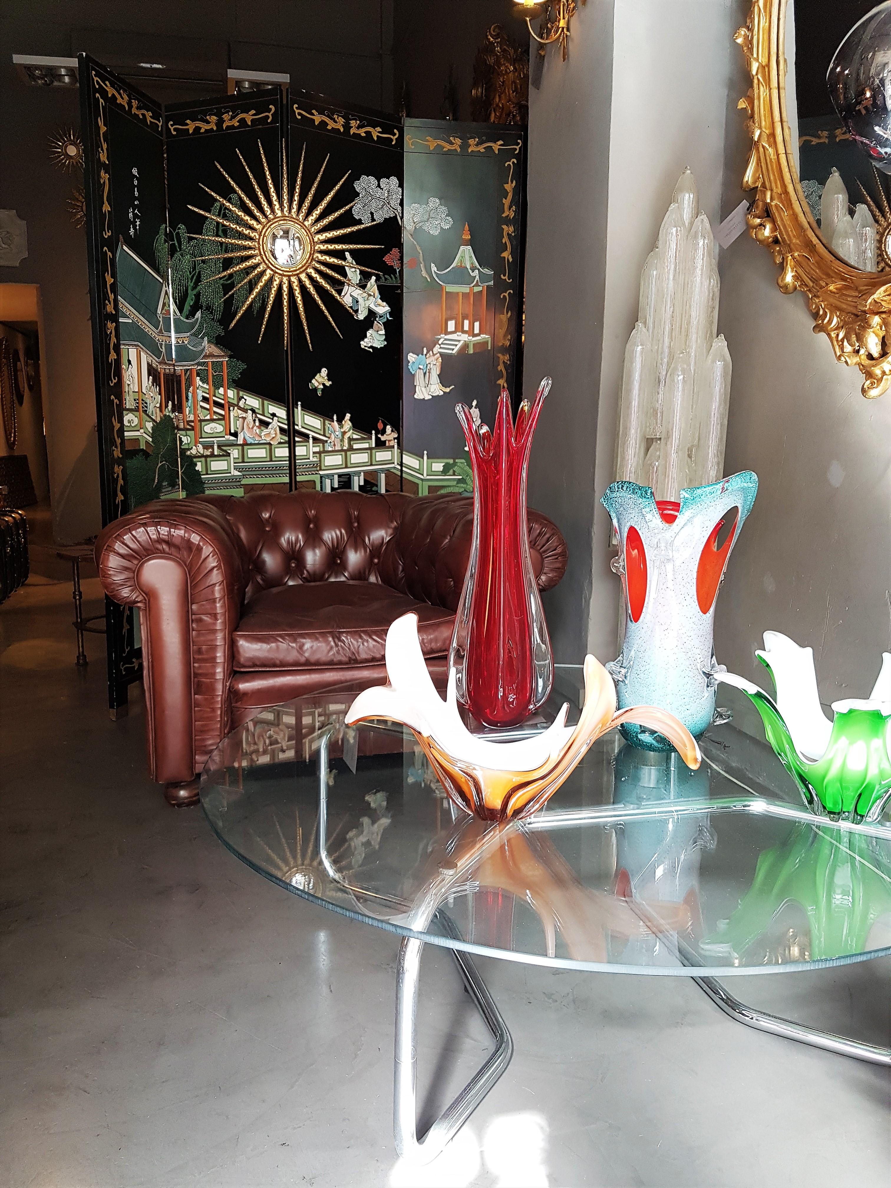 Verre d'art Centre de table / Vase en verre d'art Murano rose pêche & blanc opalin en vente