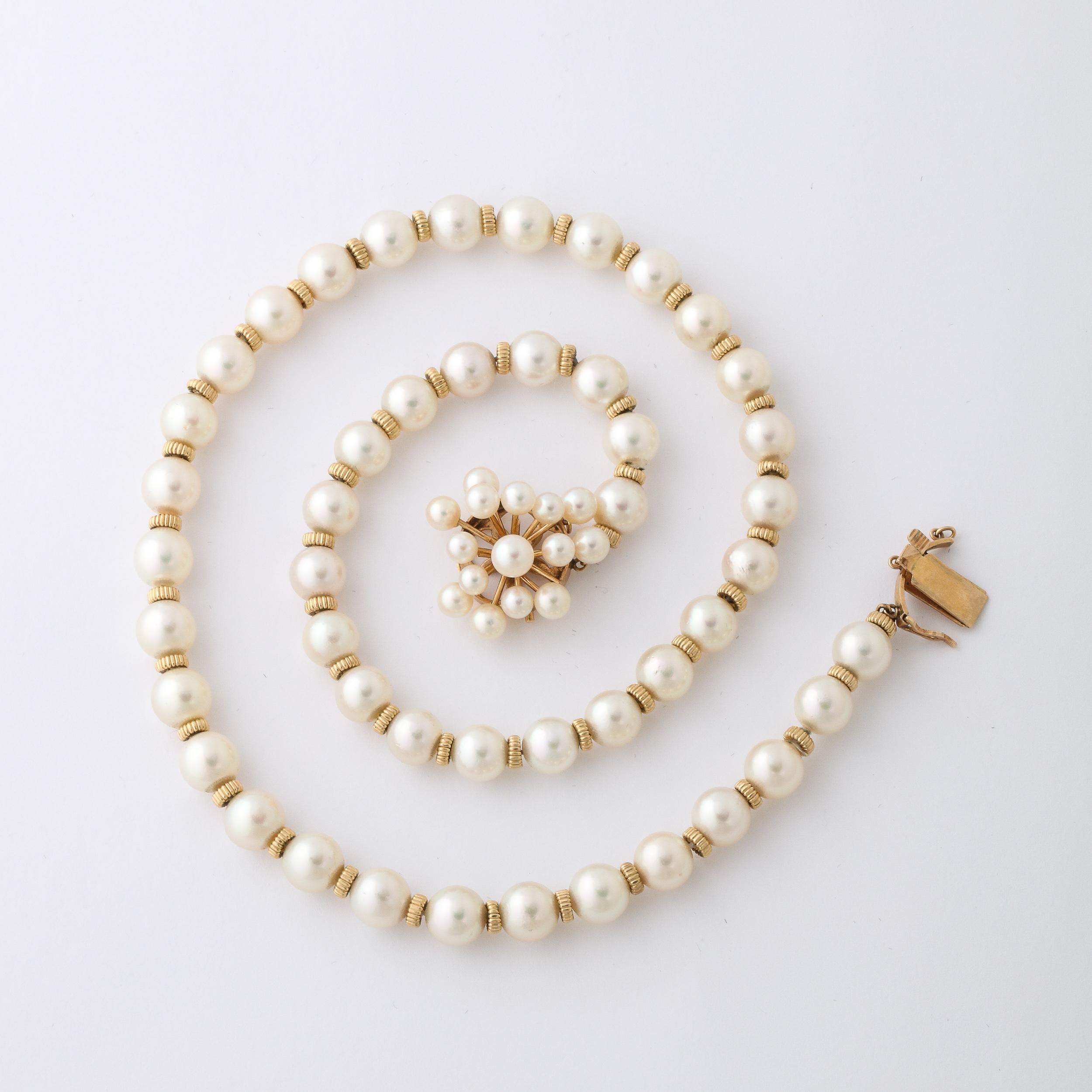 Mid- century Modernist Pearl Necklace with Gold Spacers and Sputnik Clasp For Sale 2