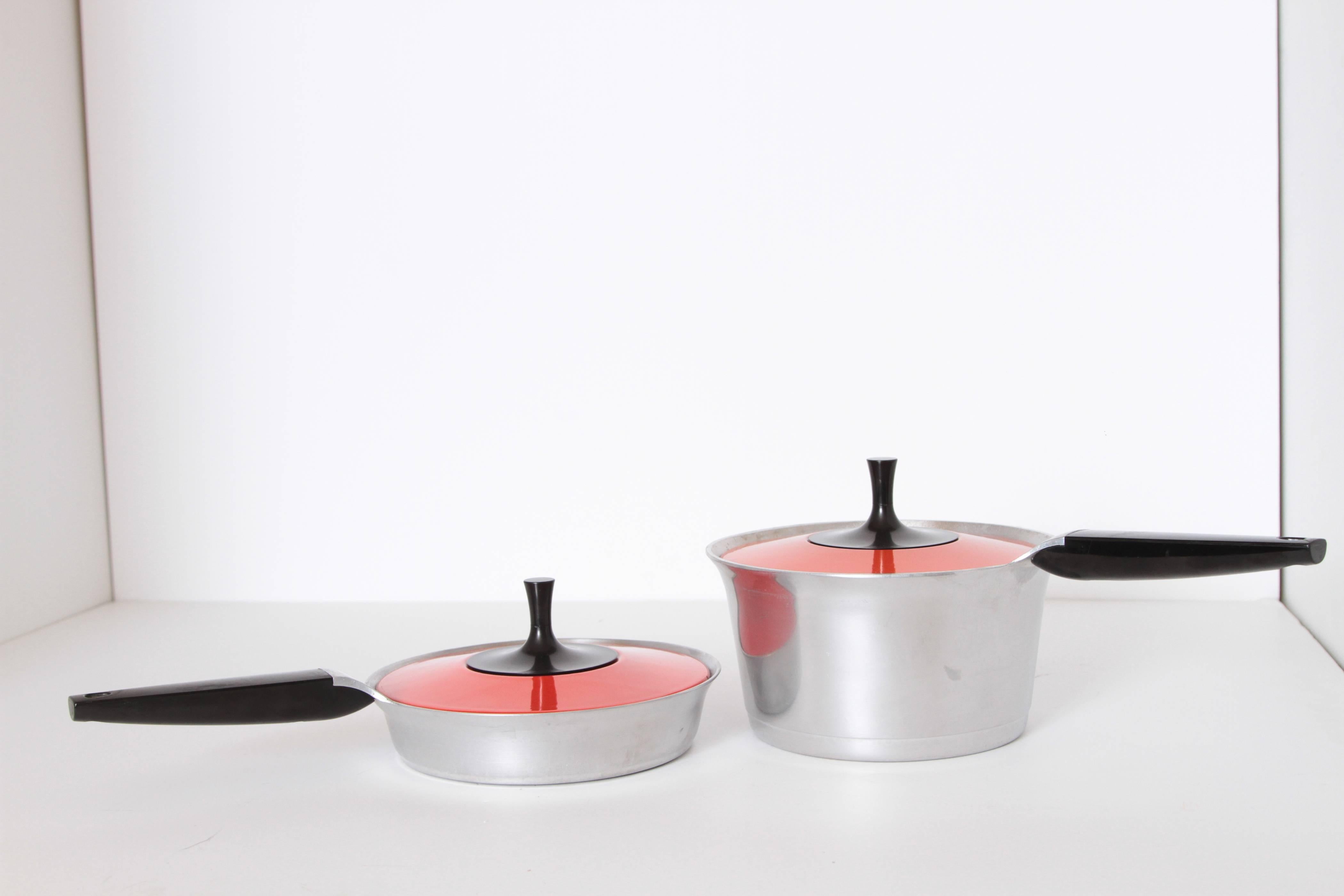 Mid-Century Modernist Peter Muller-Munk, Collection Symbol Cook Ware, circa 1962 For Sale 8