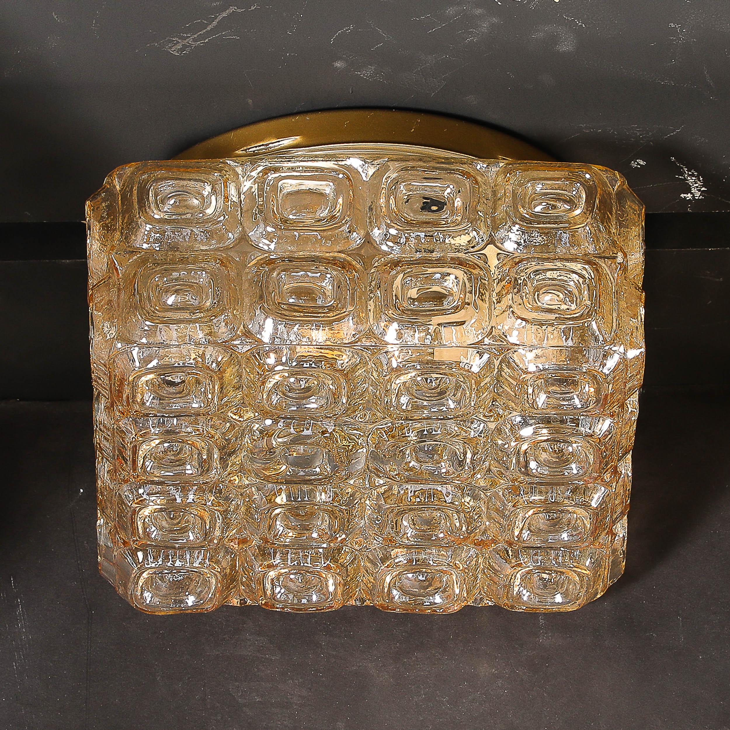 Lustres en verre ambre pressé géométrique pour montage en affleurement, modernité du milieu du siècle en vente 6