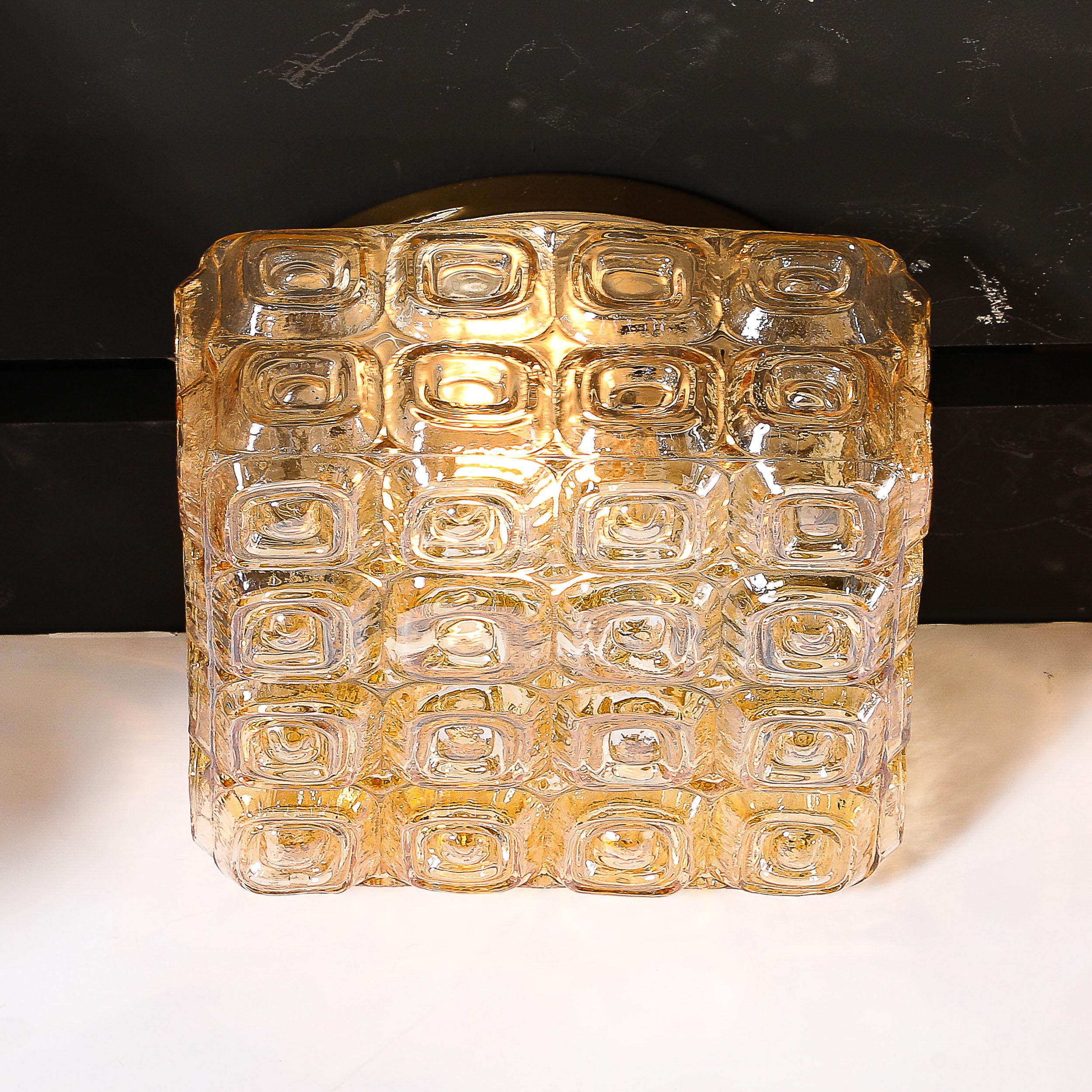 Milieu du XXe siècle Lustres en verre ambre pressé géométrique pour montage en affleurement, modernité du milieu du siècle en vente