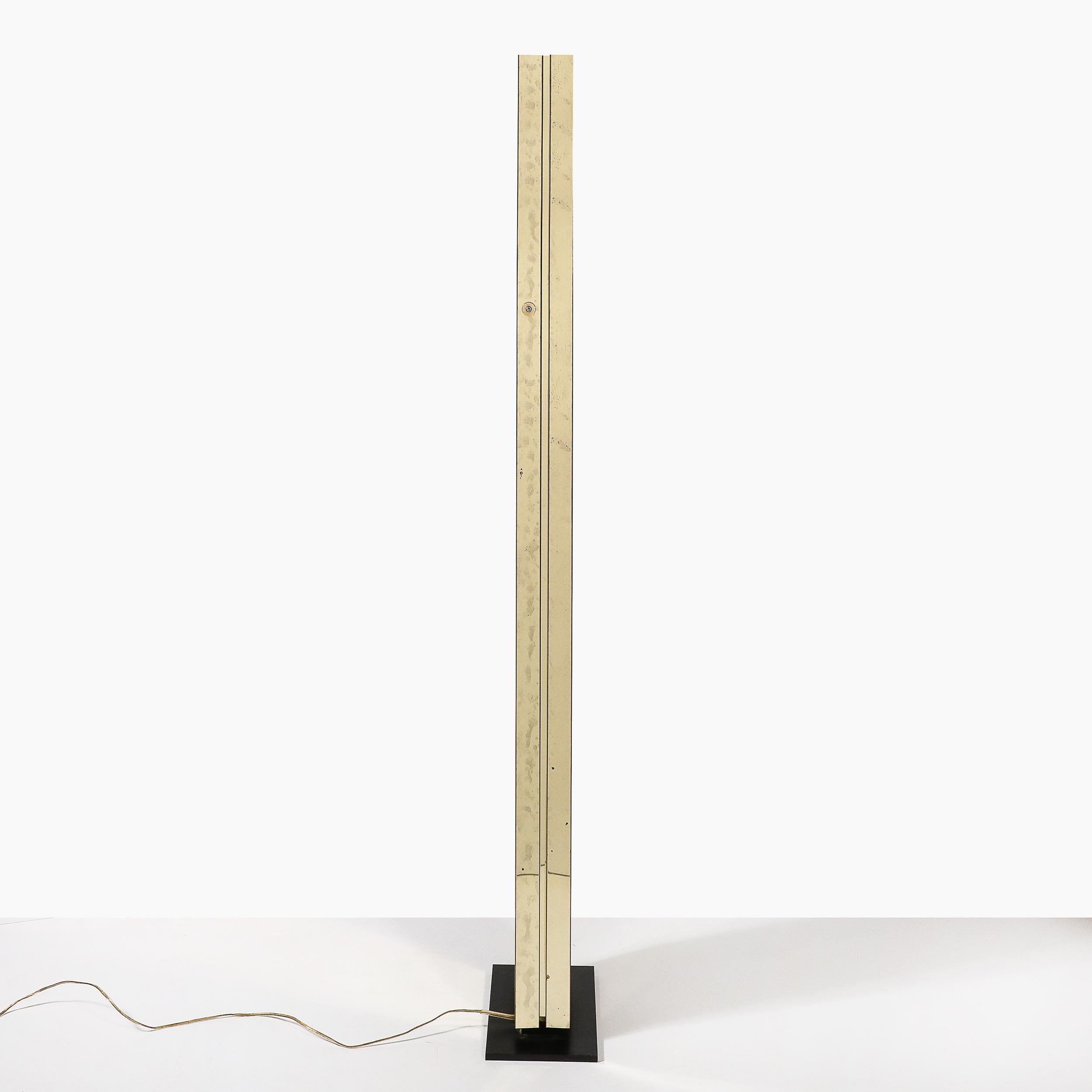 Italian Mid-Century Modernist Rectilinear Floor Lamp in Brass & Black Enamel For Sale