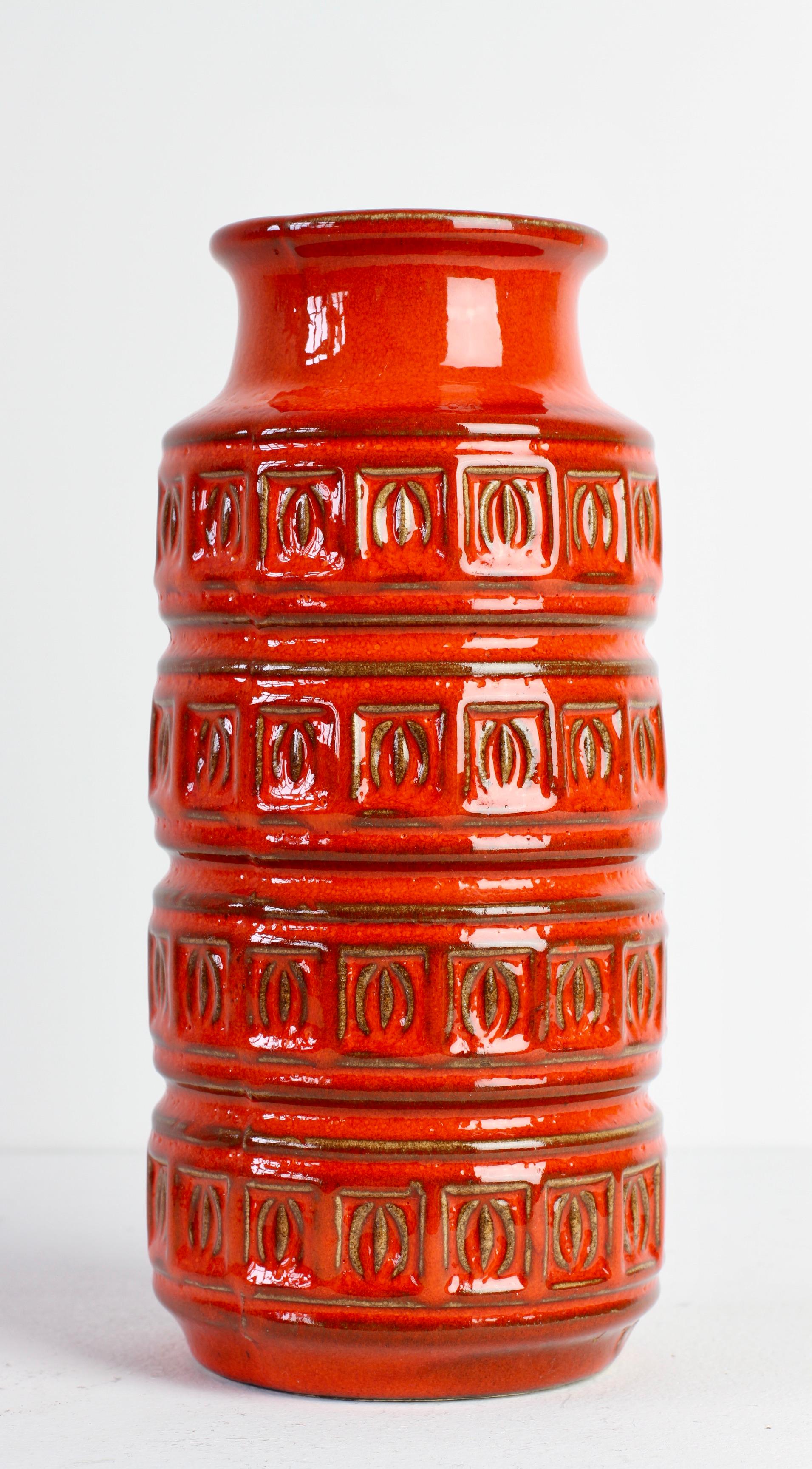 Mid-Century Modernist Red West German Vase by Scheurich Keramik, circa 1970 In Good Condition In Landau an der Isar, Bayern