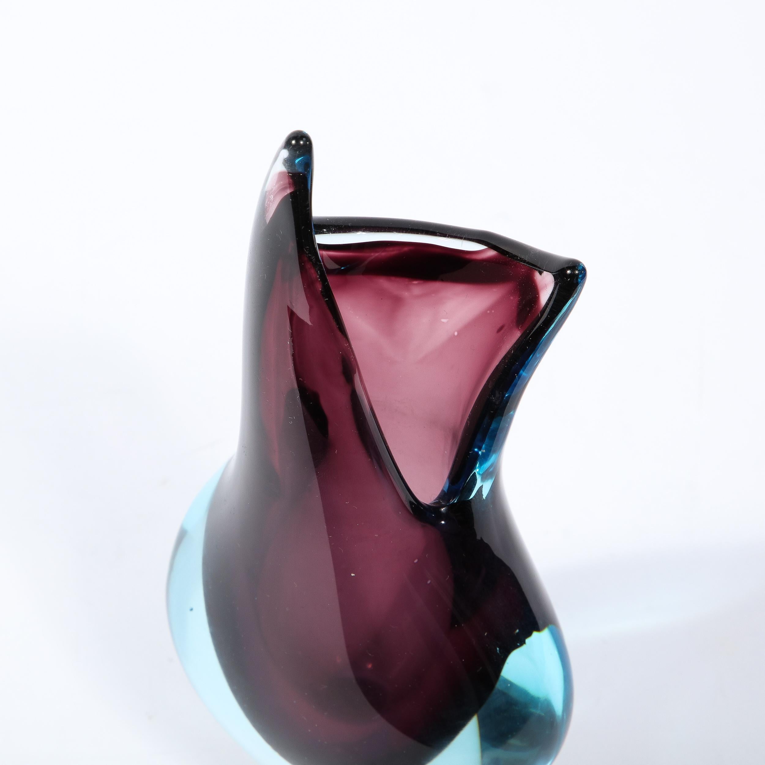 Skulpturale Mid-Century-Modern-Vase aus Amethyst- und Acqua-Muranoglas im Angebot 5