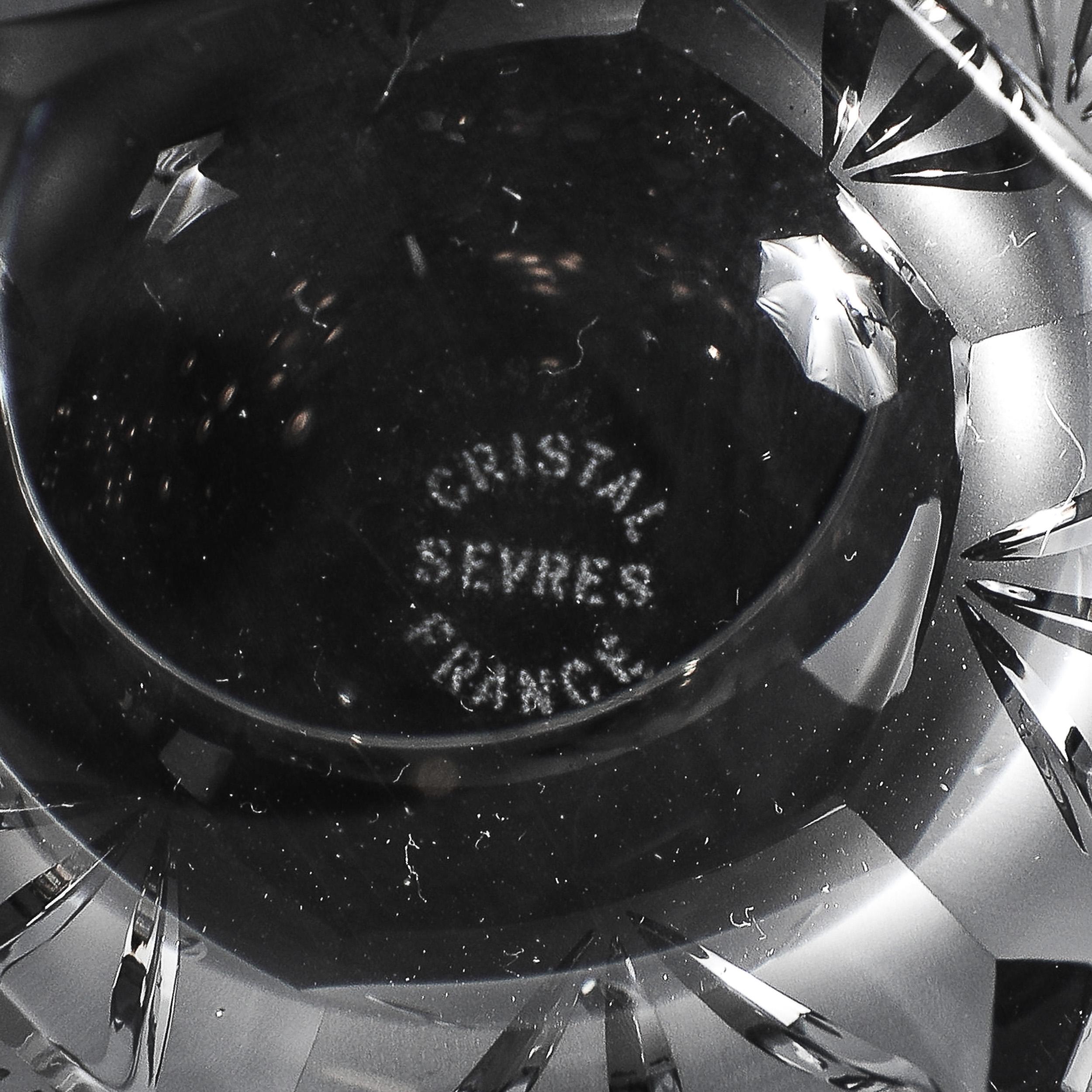Service de verres en cristal taillé à motif Primavera de Sèvres, moderniste du milieu du siècle dernier en vente 7
