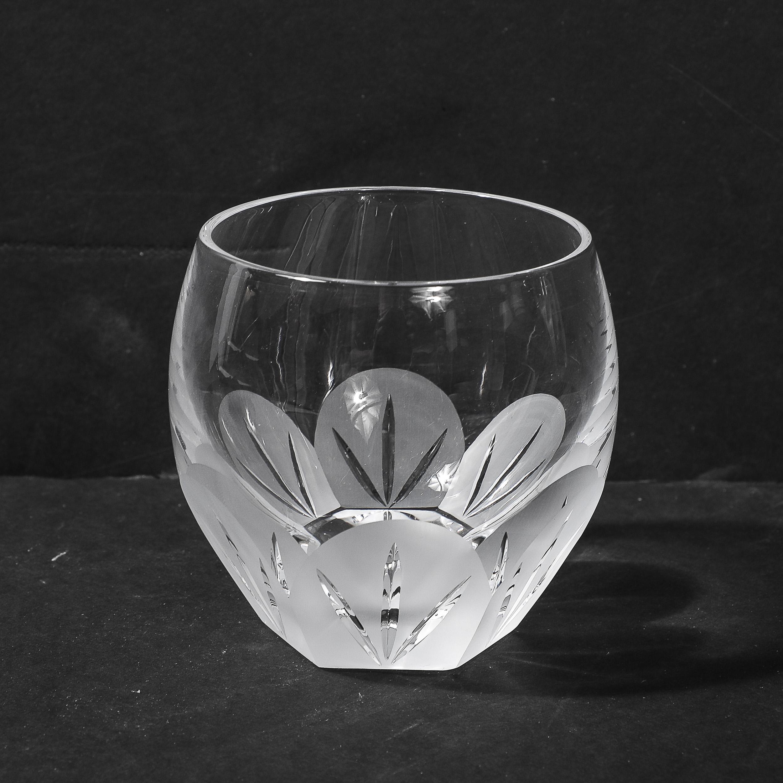 Service de verres en cristal taillé à motif Primavera de Sèvres, moderniste du milieu du siècle dernier en vente 1