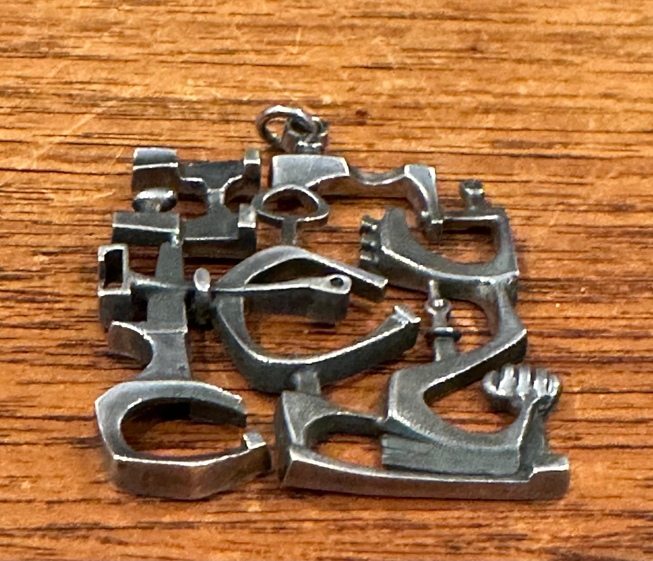 XX secolo Ciondolo in argento modernista di metà secolo di Jorma Laine in vendita