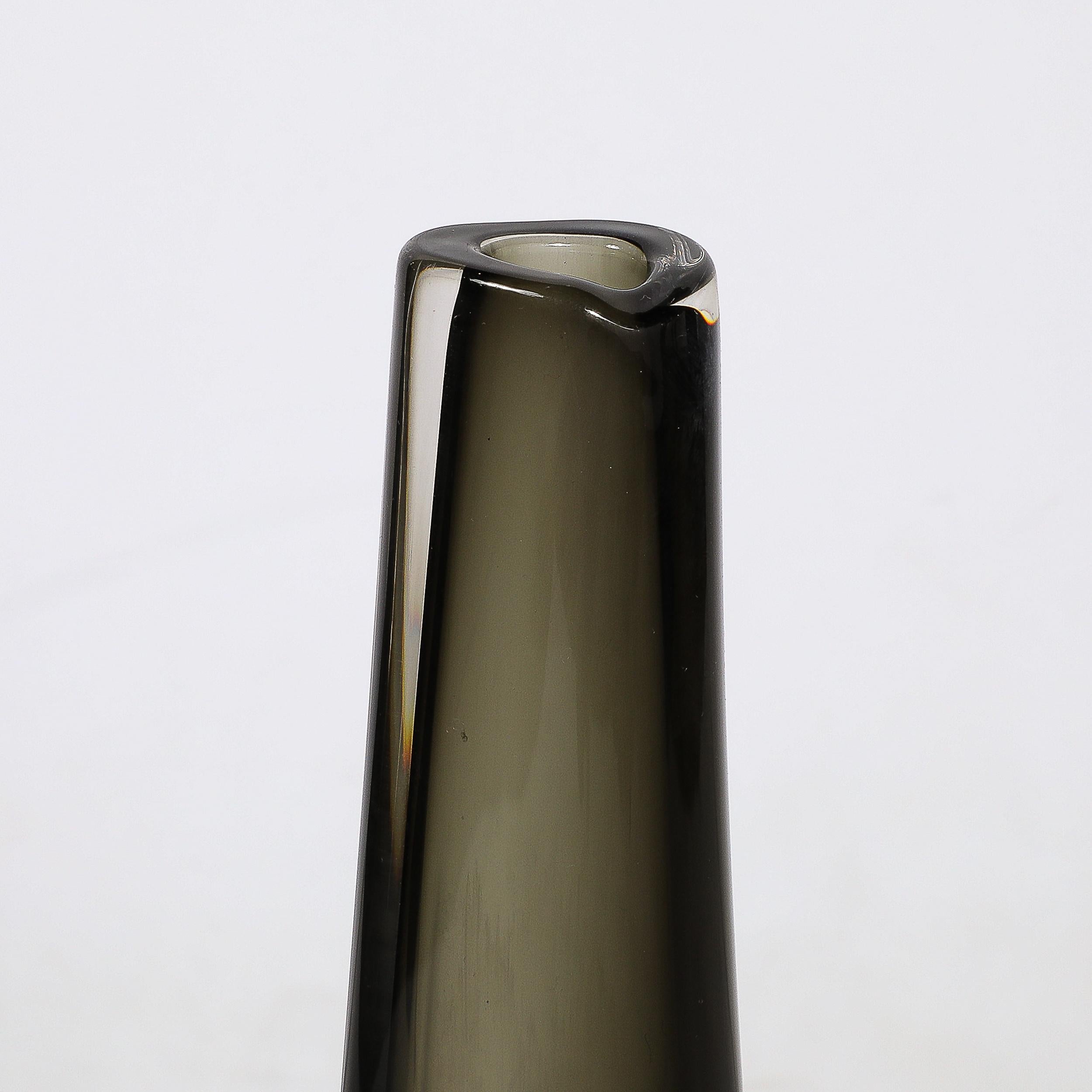 Mid-Century Modernist Slender Smoked Glass Vase by Nils Landberg for Orrefors For Sale 3