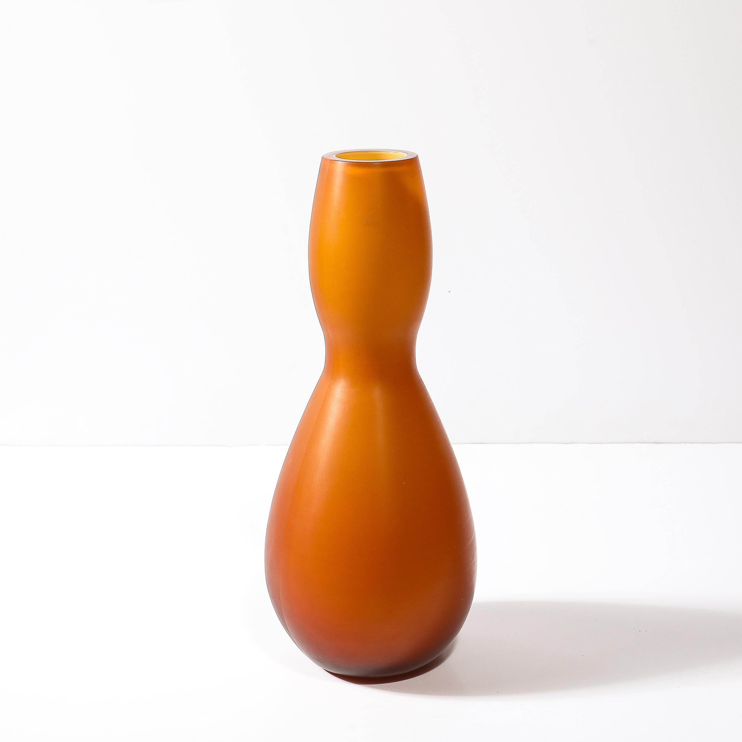 Vase aus mundgeblasenem Murano-Glas von Venini (Mitte des Jahrhunderts), Rauch-Bernstein (20. Jahrhundert) im Angebot